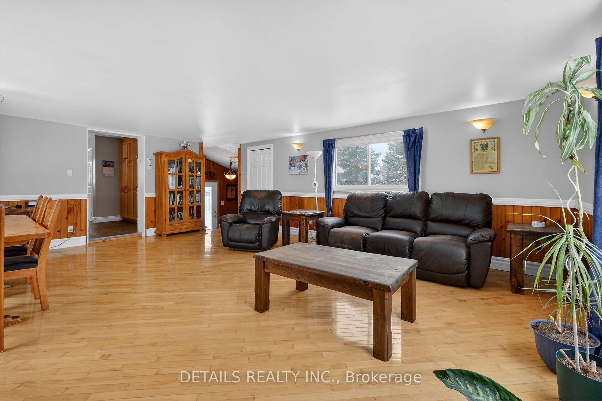 678 Rte 400 E Route Property Photo 11