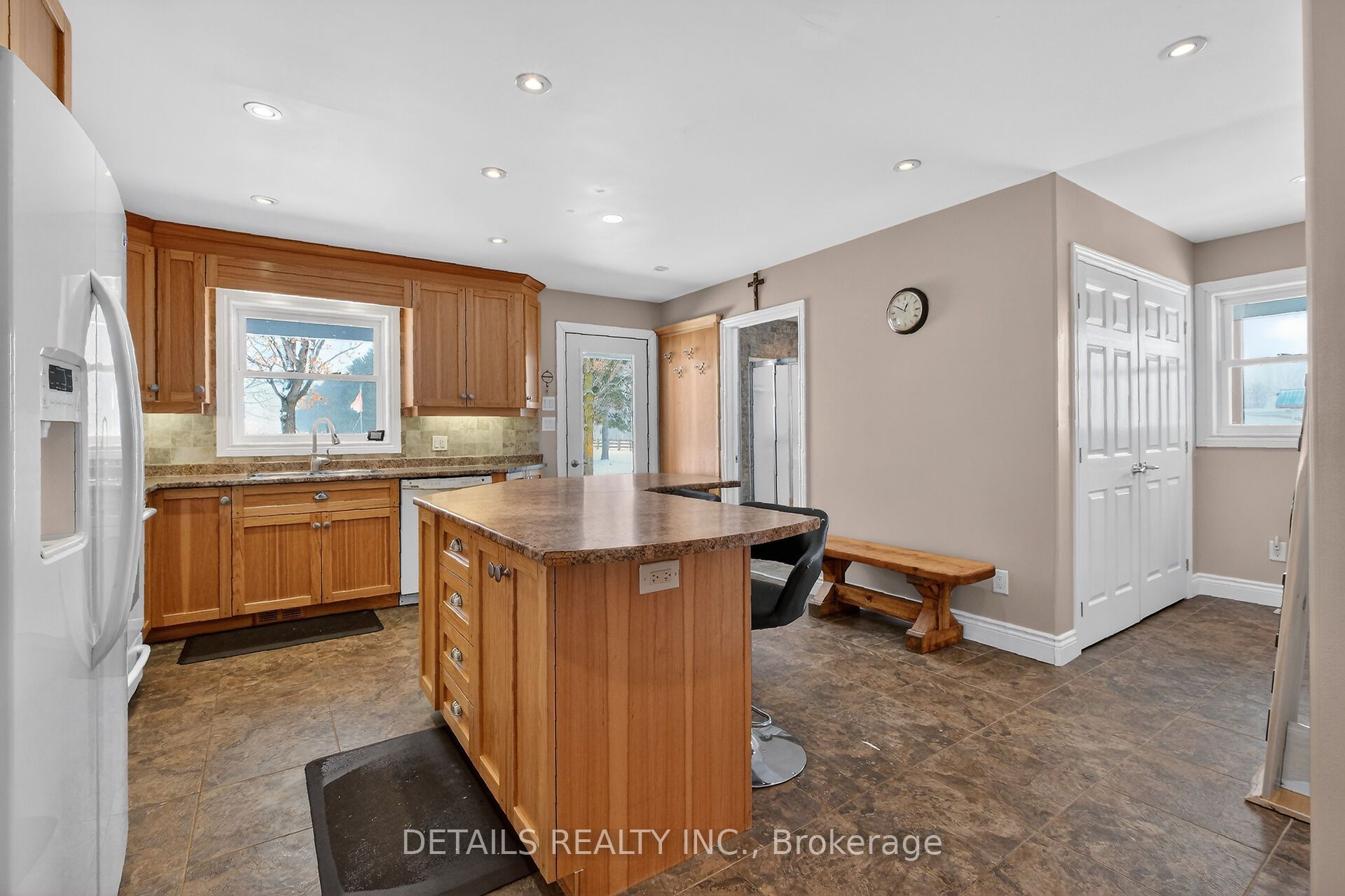 678 Rte 400 E Route Property Photo 14