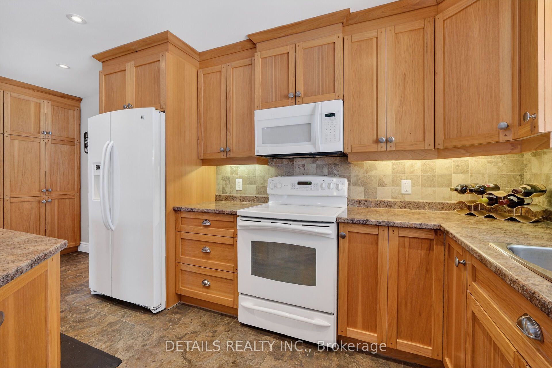 678 Rte 400 E Route Property Photo 18