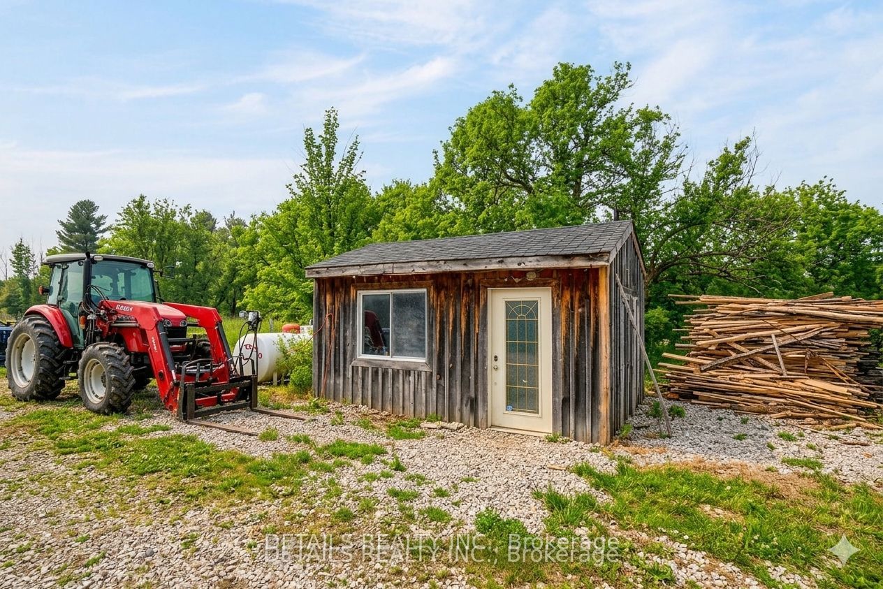 678 Rte 400 E Route Property Photo 42