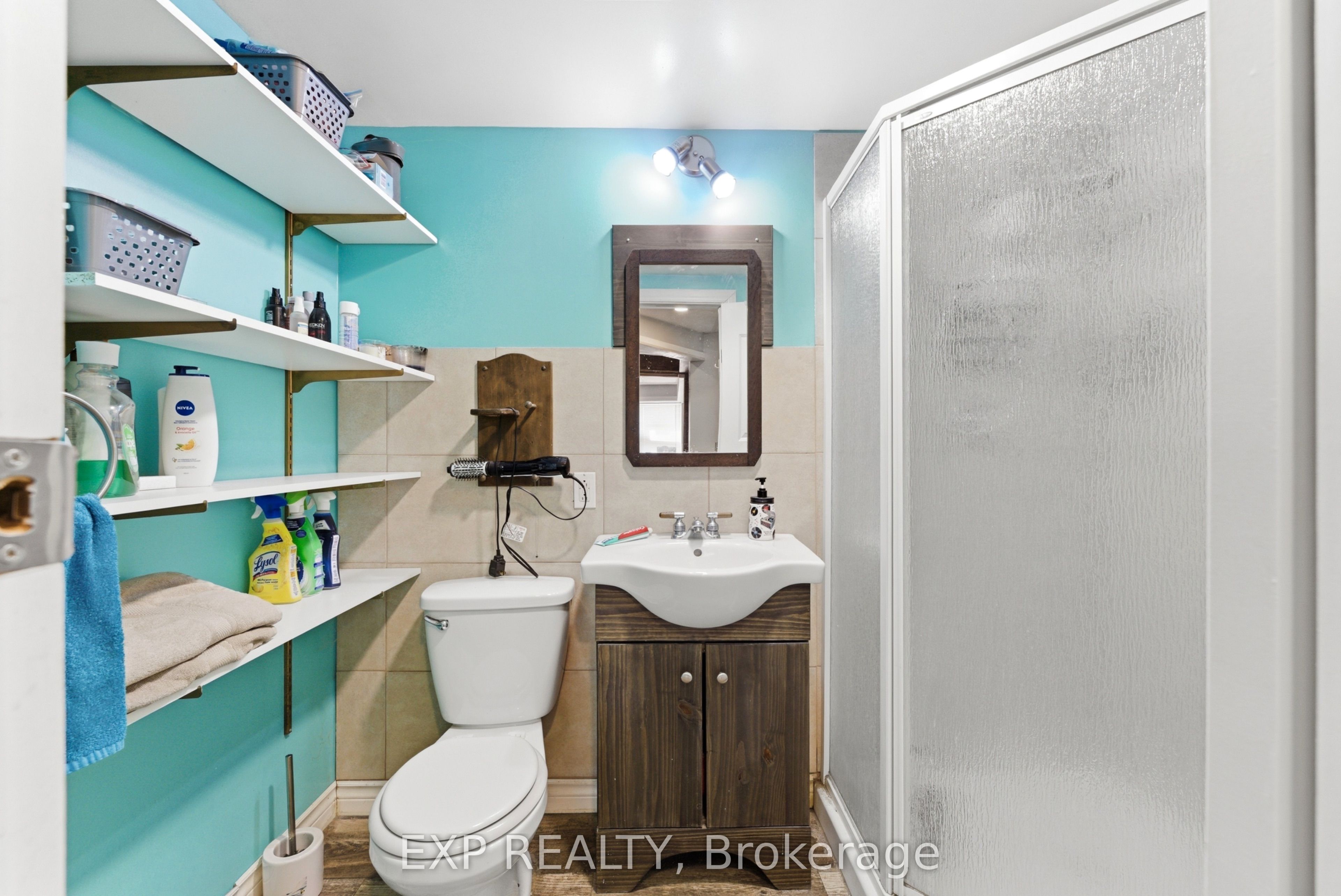12 Dundas Street E Property Photo 13