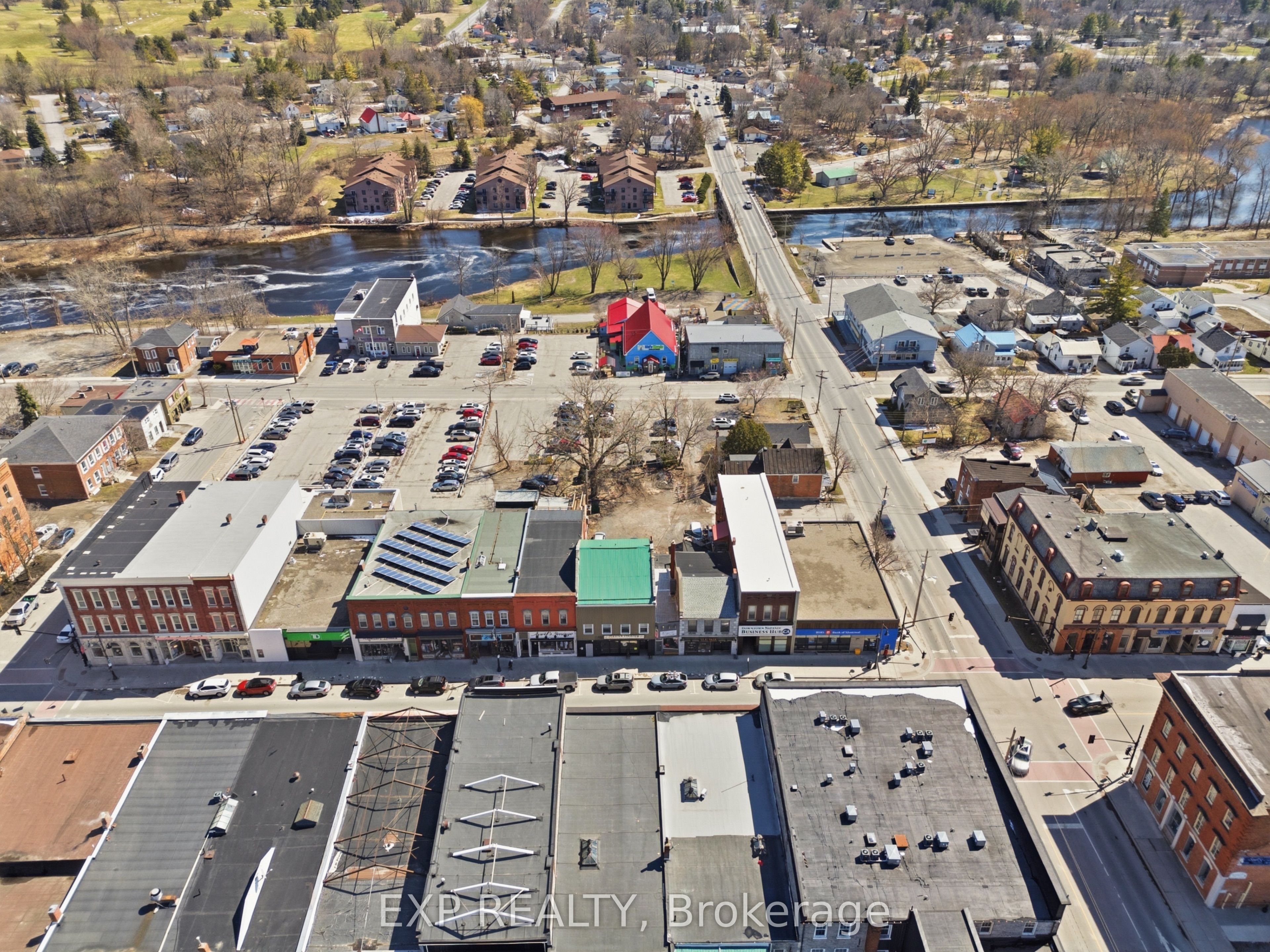 12 Dundas Street E Property Photo 42