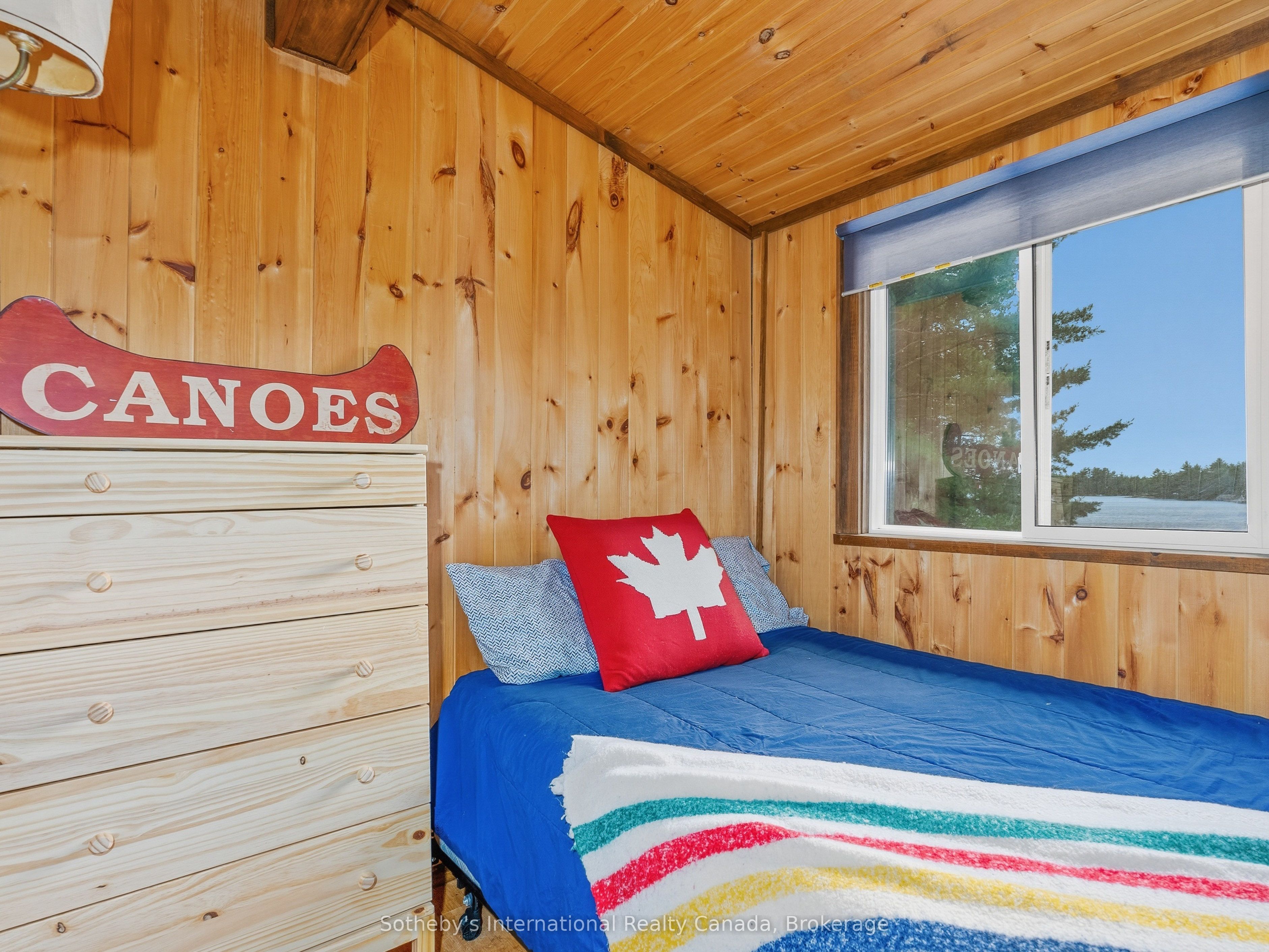 1040 Kahshe Lake Property Photo 17