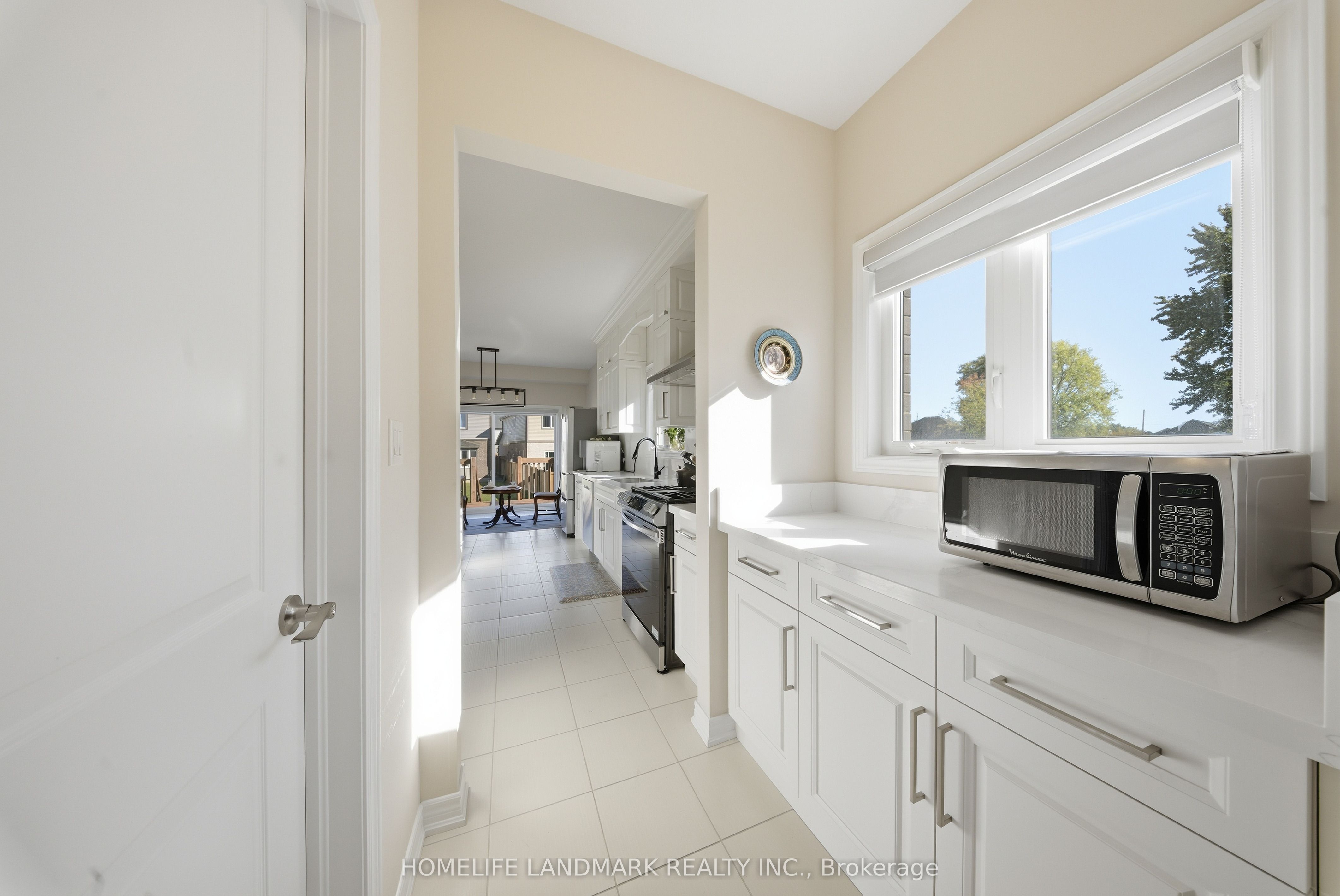 49 Monarch Street Property Photo 6