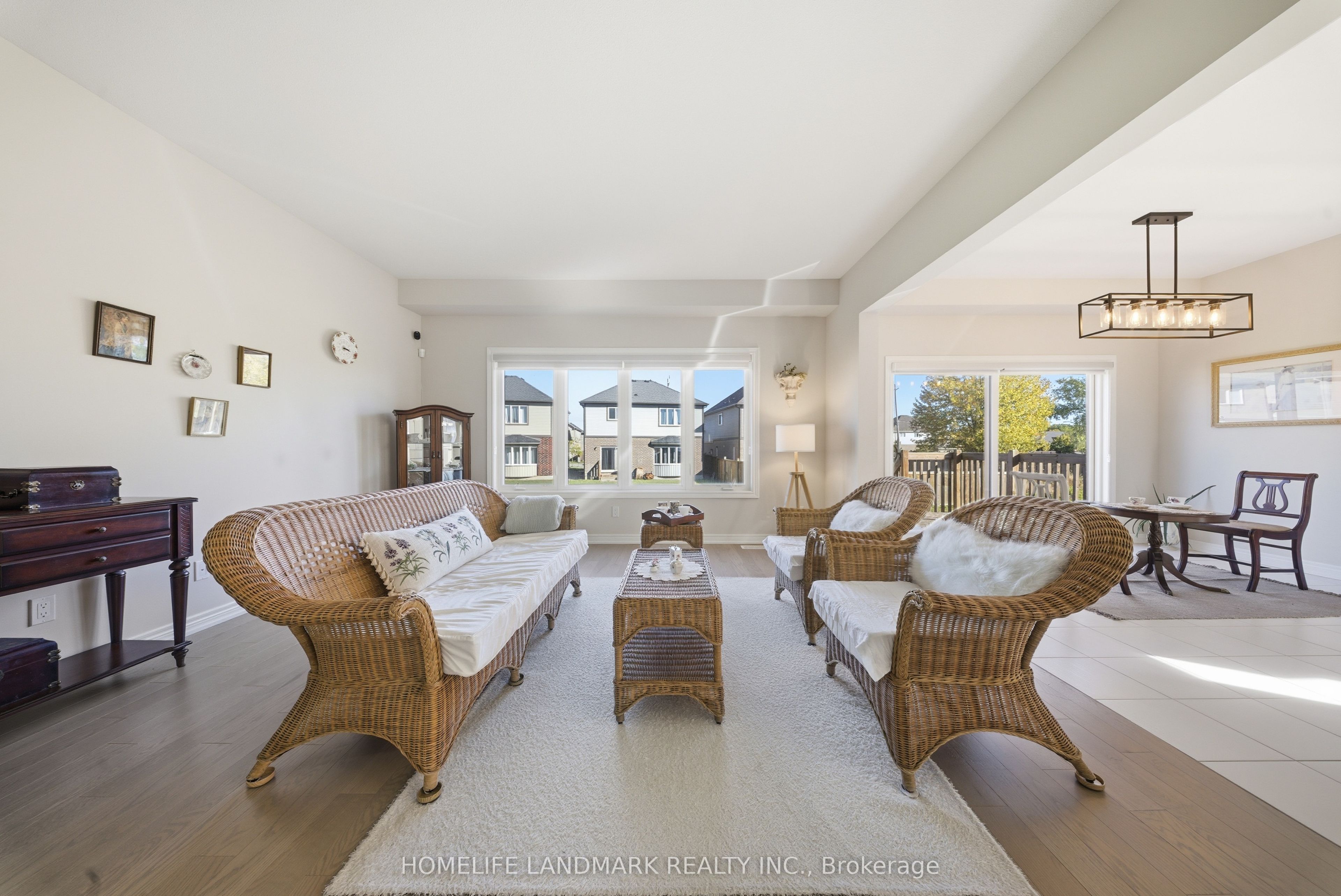 49 Monarch Street Property Photo 15