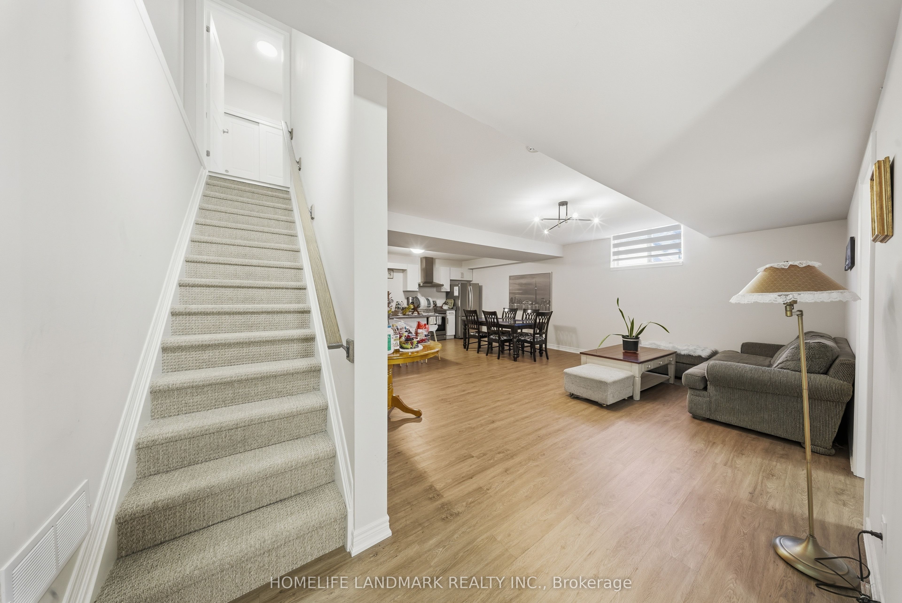 49 Monarch Street Property Photo 28