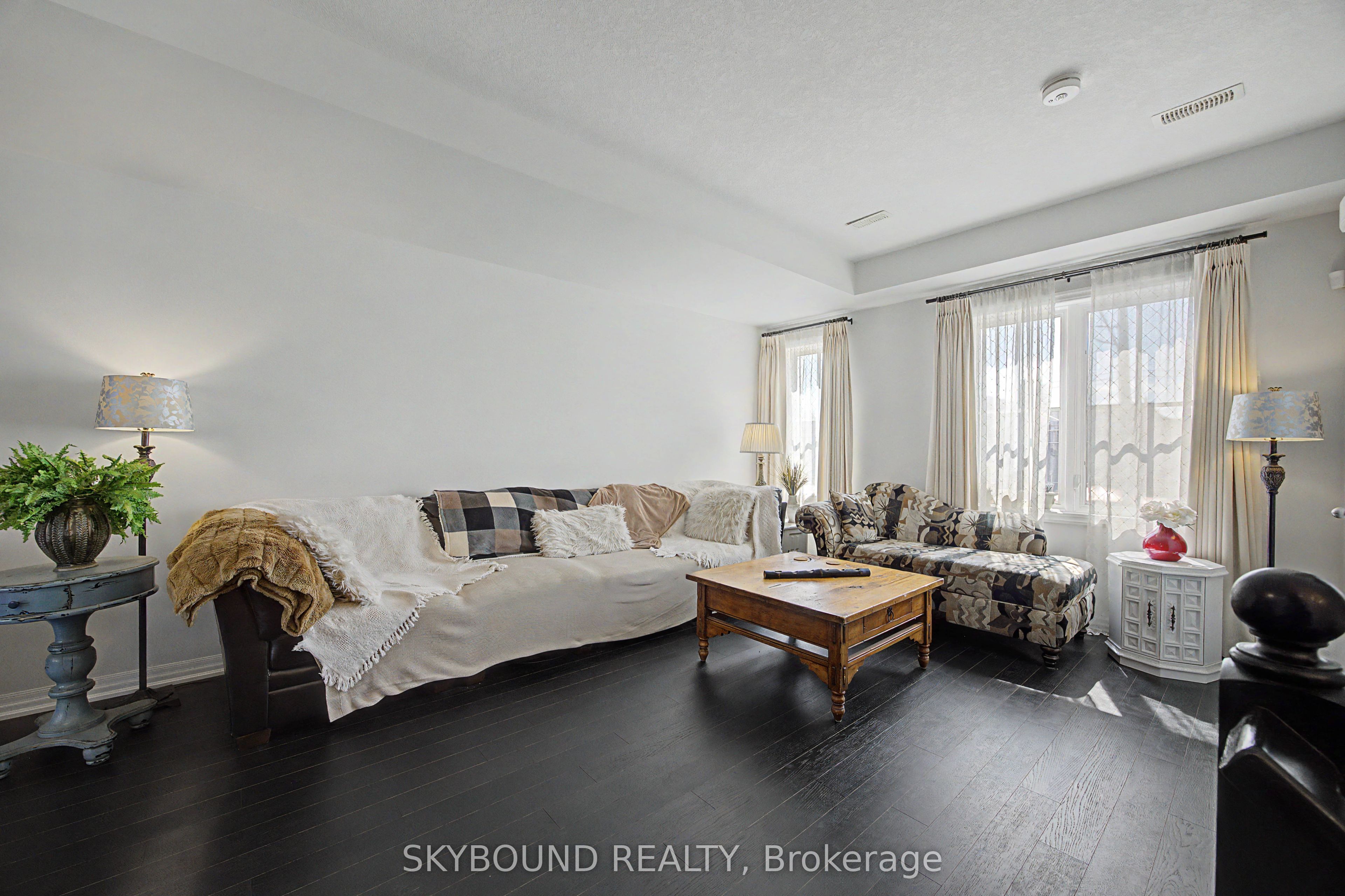 290 Barton Street W 3 Property Photo 3