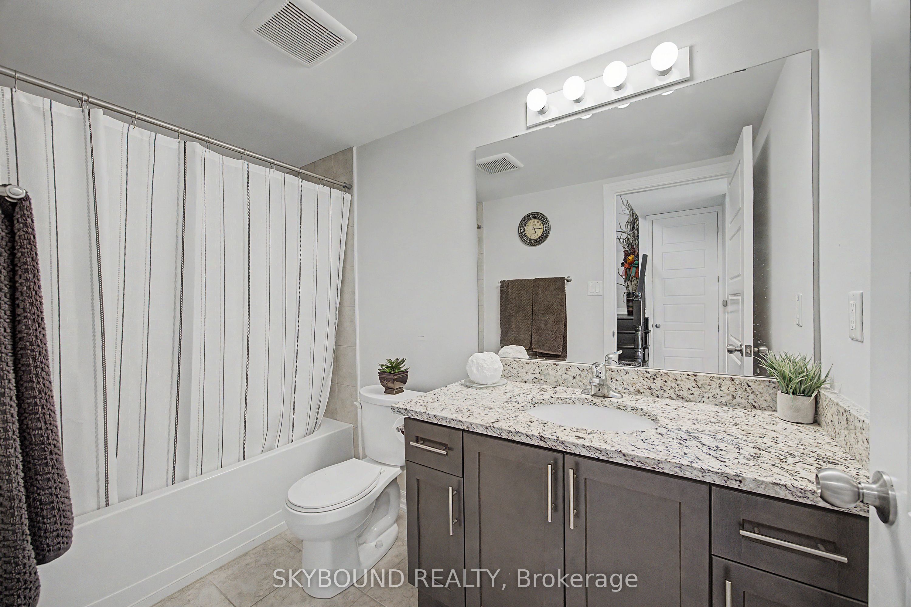 290 Barton Street W 3 Property Photo 15