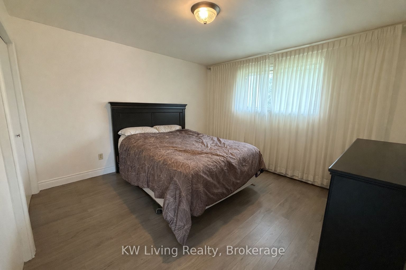 21 Scott Street Property Photo 6