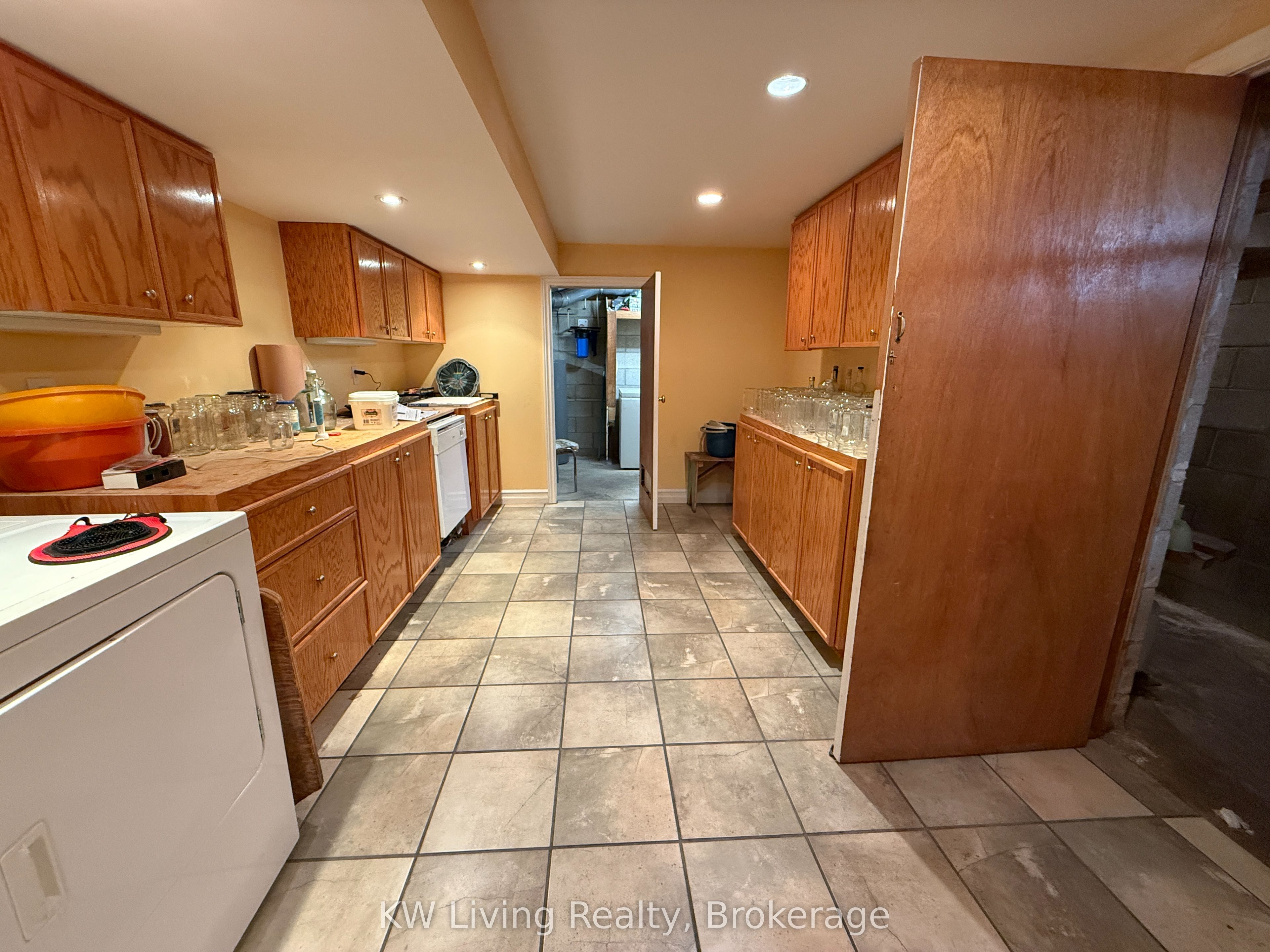 21 Scott Street Property Photo 9