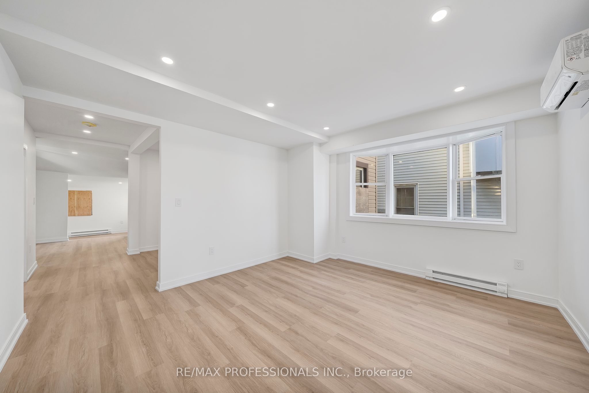 27 Oakdale Avenue Apartment B Property Photo 9