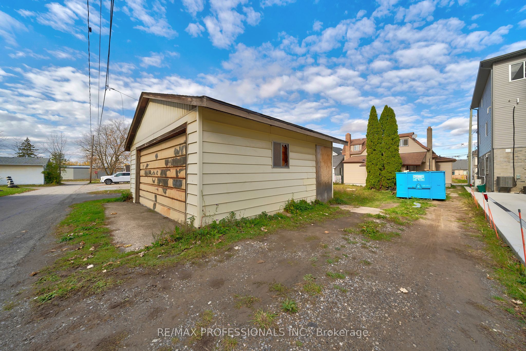 27 Oakdale Avenue Apartment B Property Photo 16