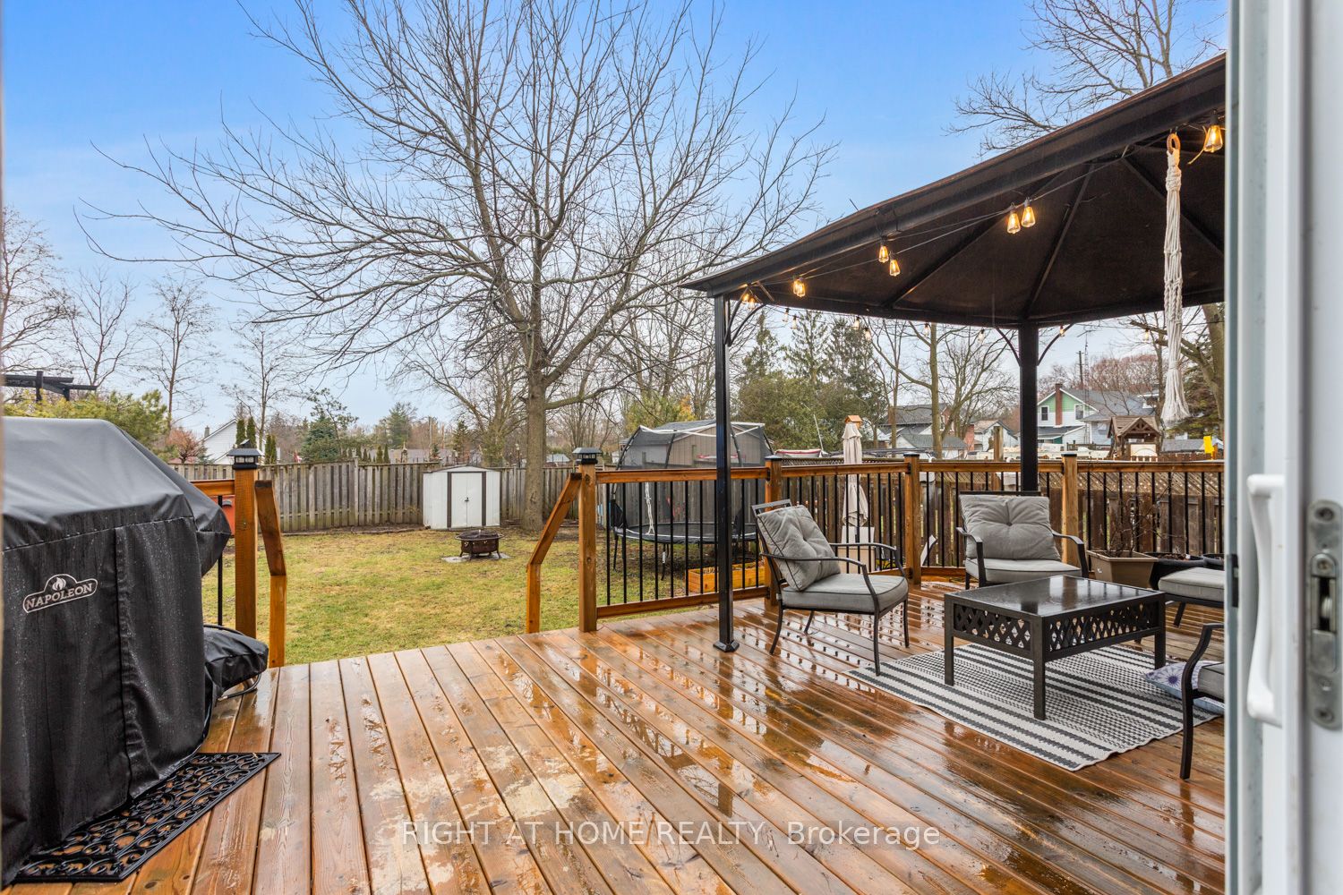 60 King Street E Property Photo 2