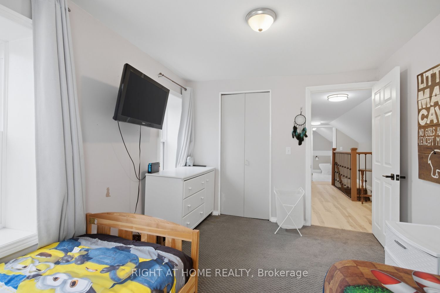 60 King Street E Property Photo 20