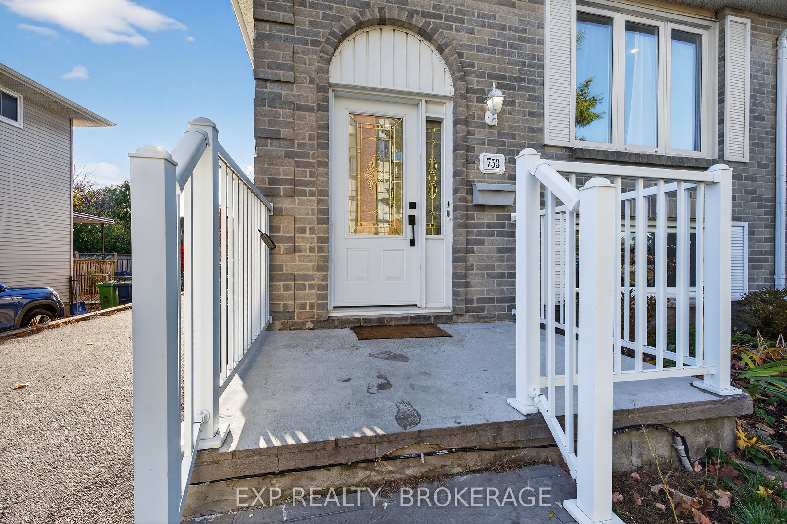 753 Ridley Drive Property Photo 3