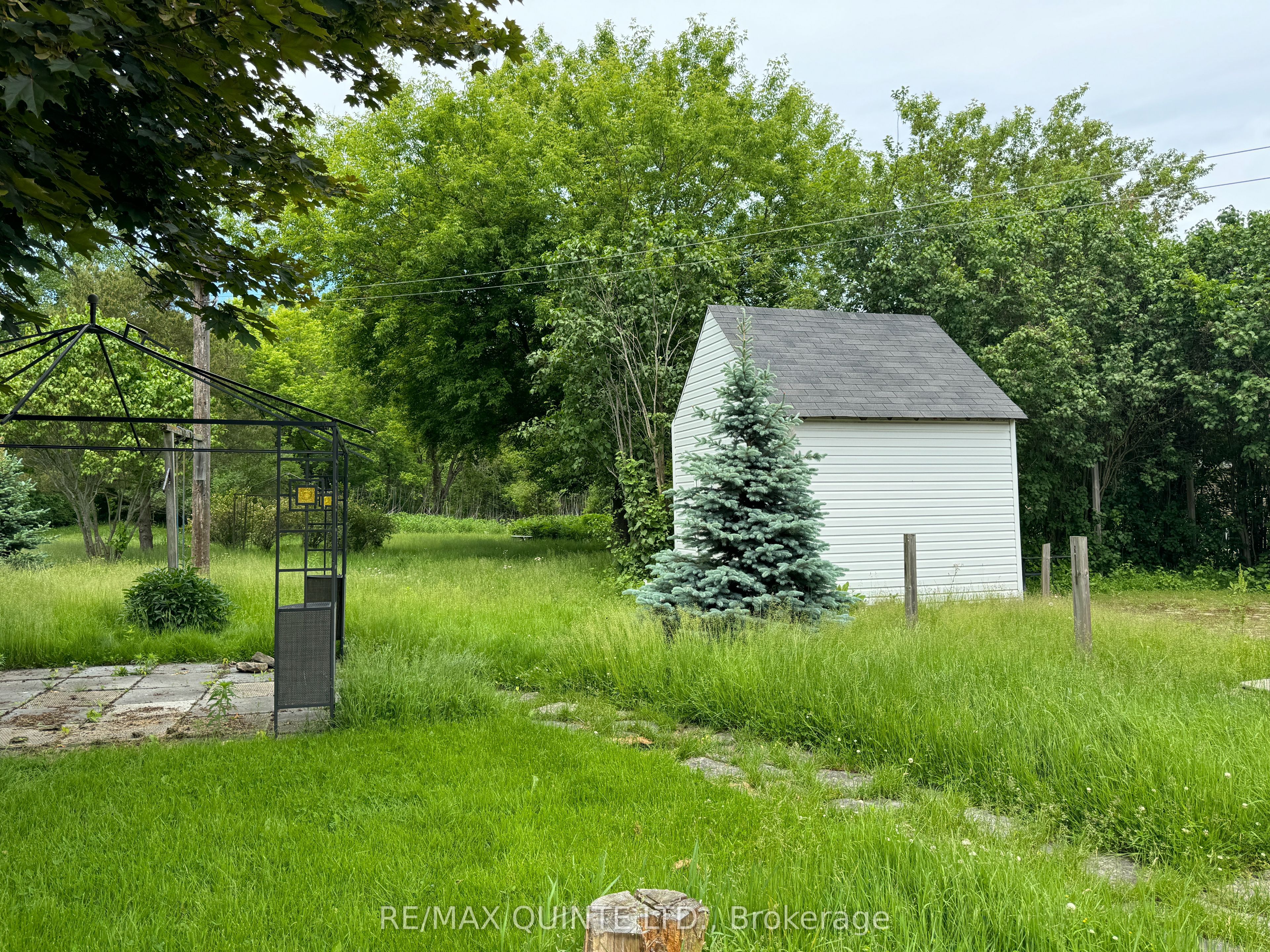801 Old Highway 2 Property Photo 3