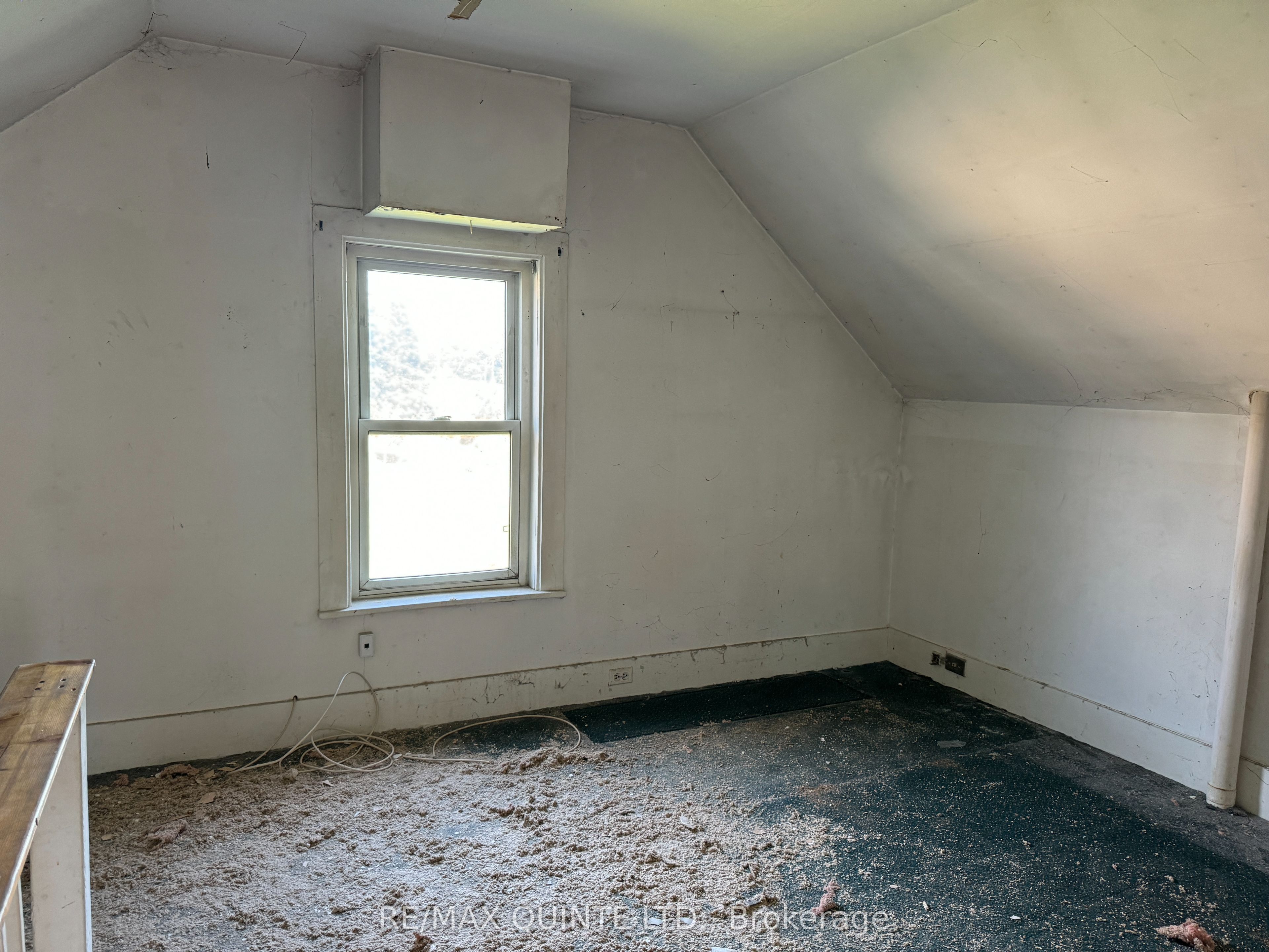 801 Old Highway 2 Property Photo 6