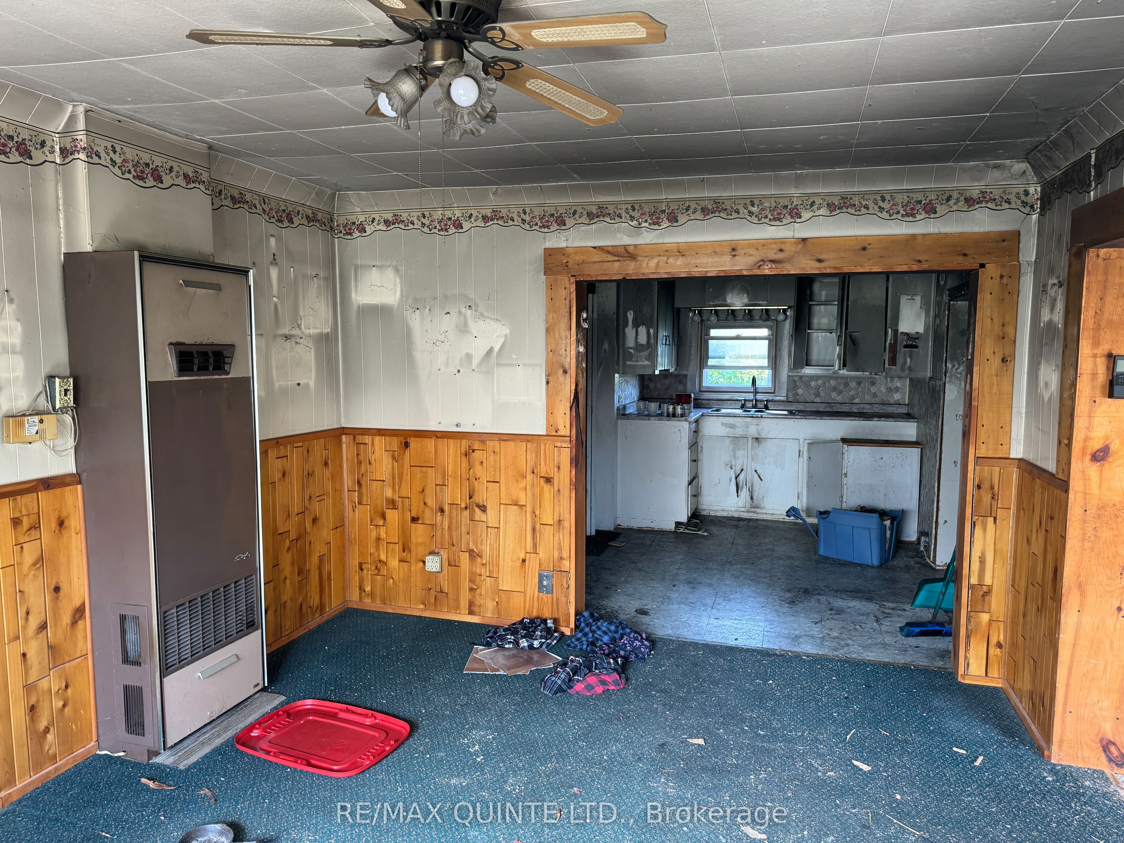 801 Old Highway 2 Property Photo 9