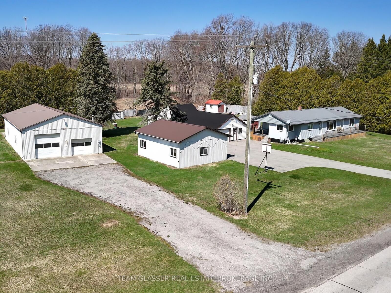 985 Norfolk County 28 Road Property Photo 2