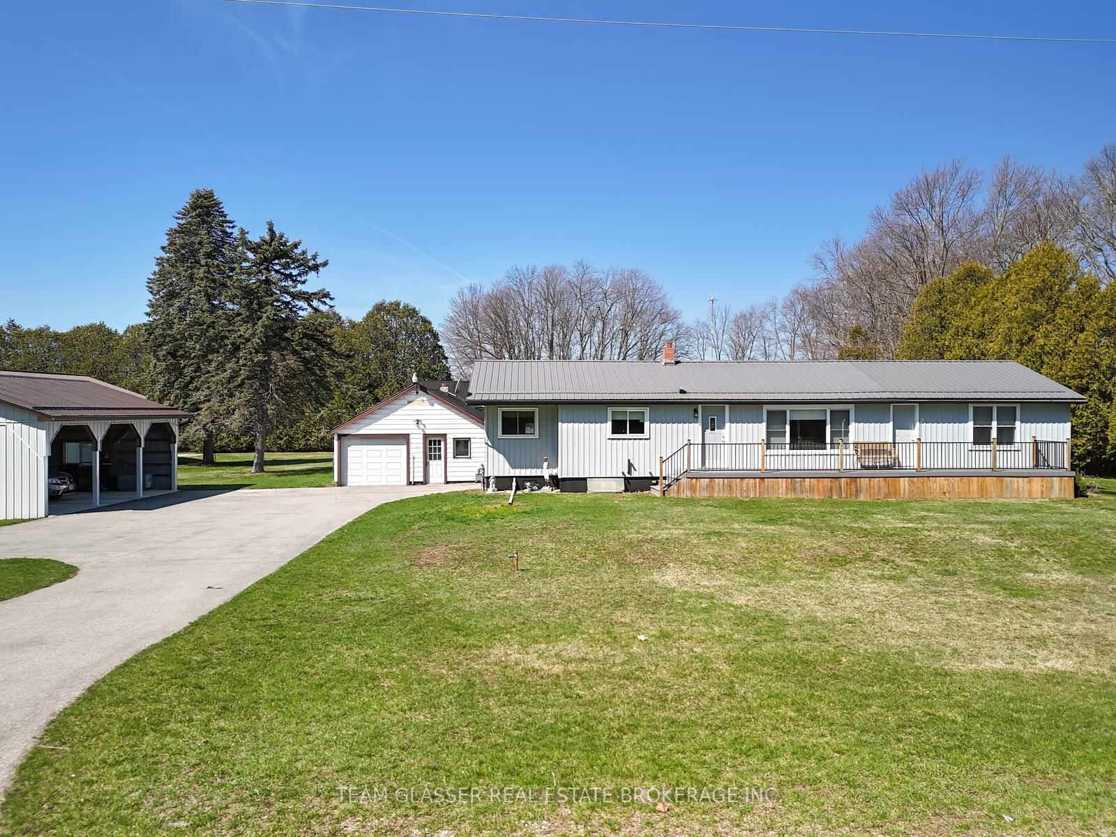 985 Norfolk County 28 Road Property Photo 4