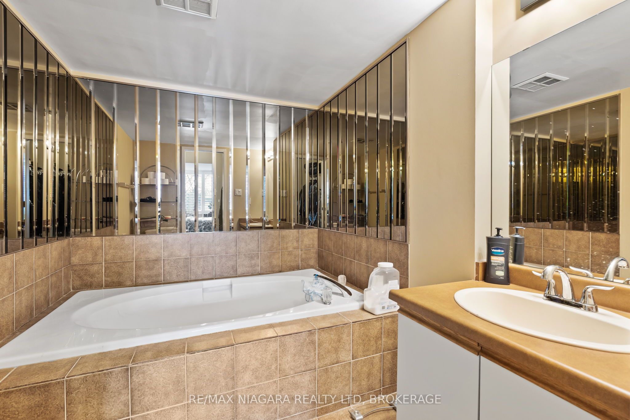 7 Gale Crescent B5 Property Photo 14