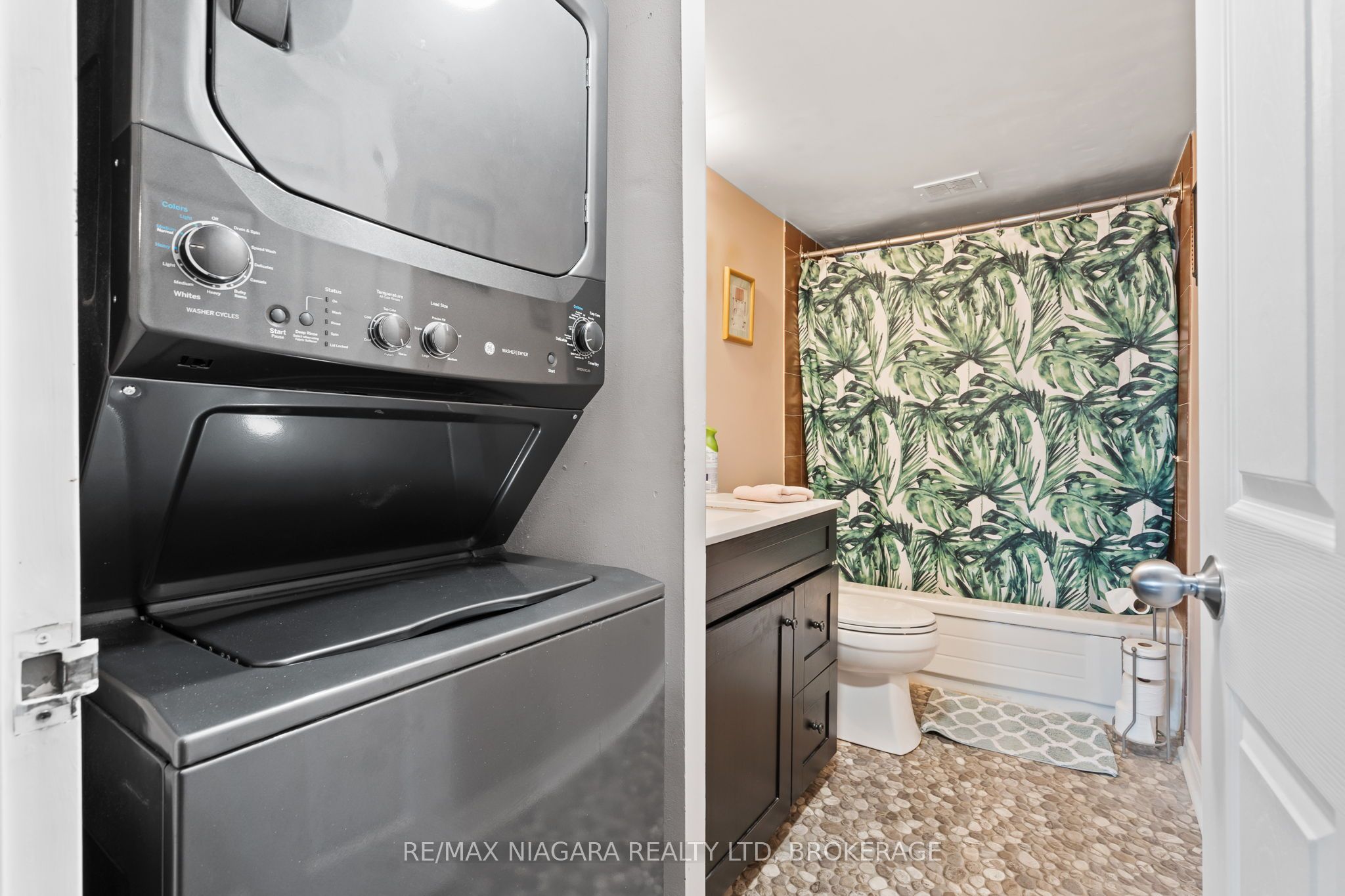 7 Gale Crescent B5 Property Photo 15