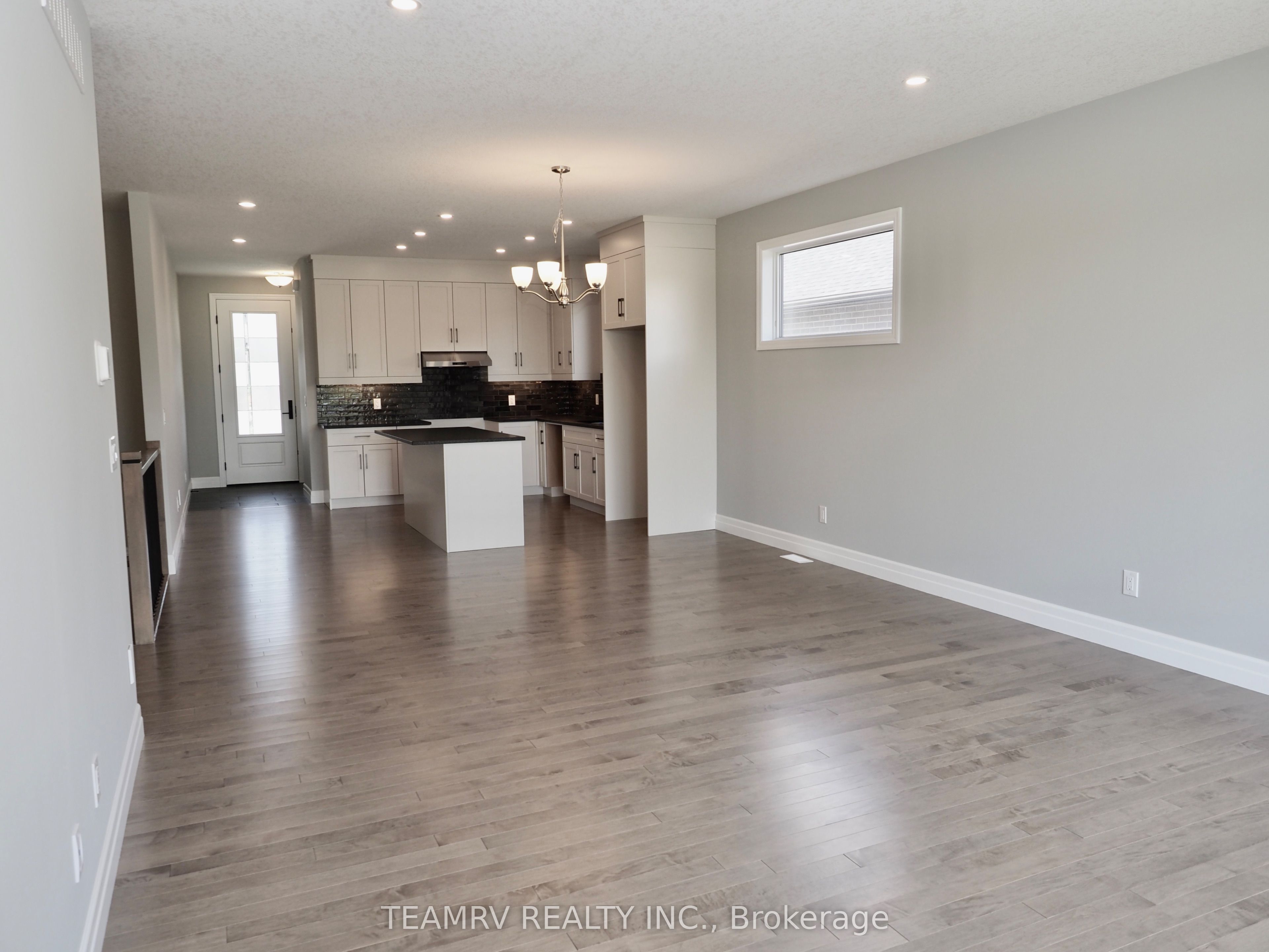 11 Sycamore Drive Property Photo 6