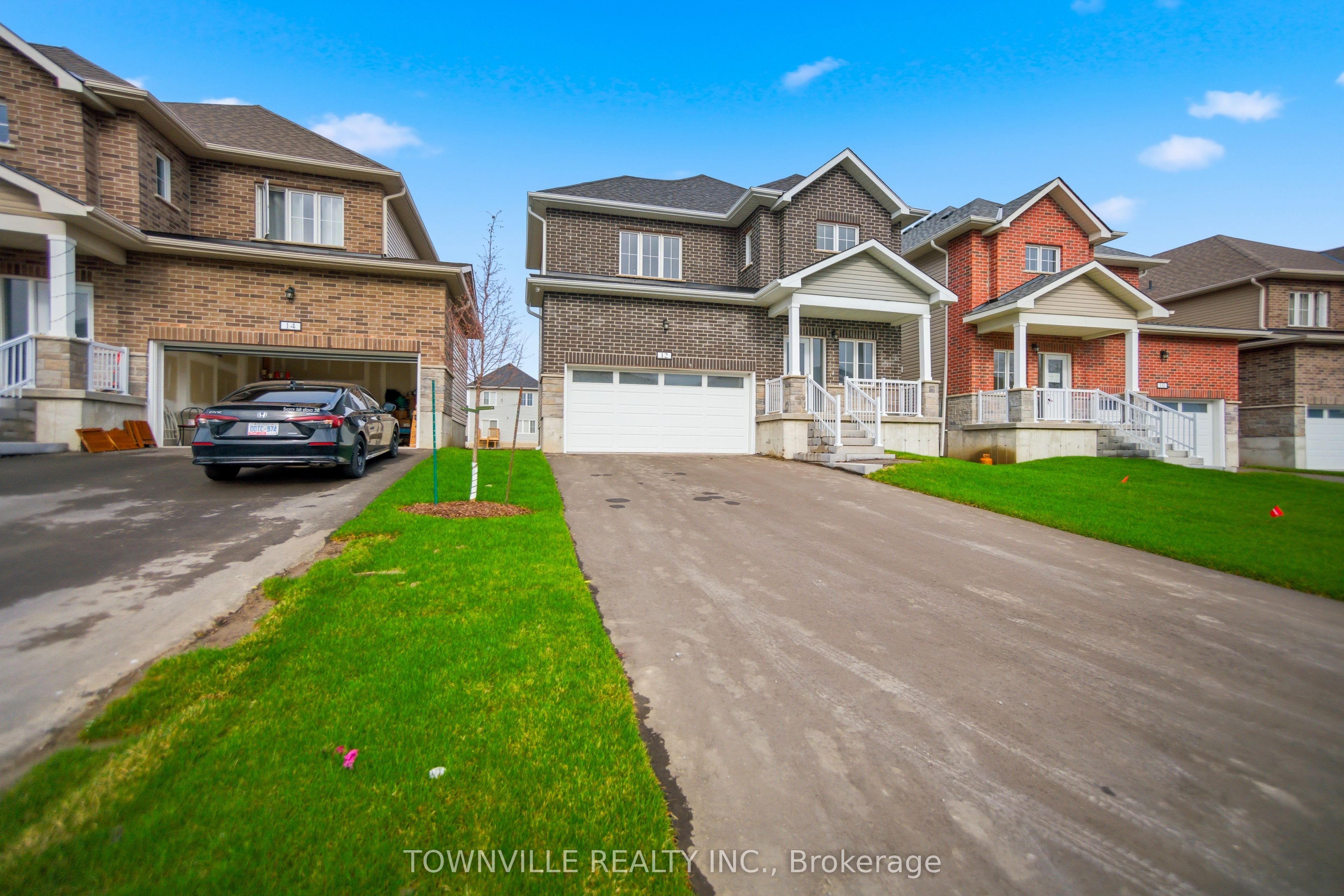 12 Bradden Crescent Property Photo 2