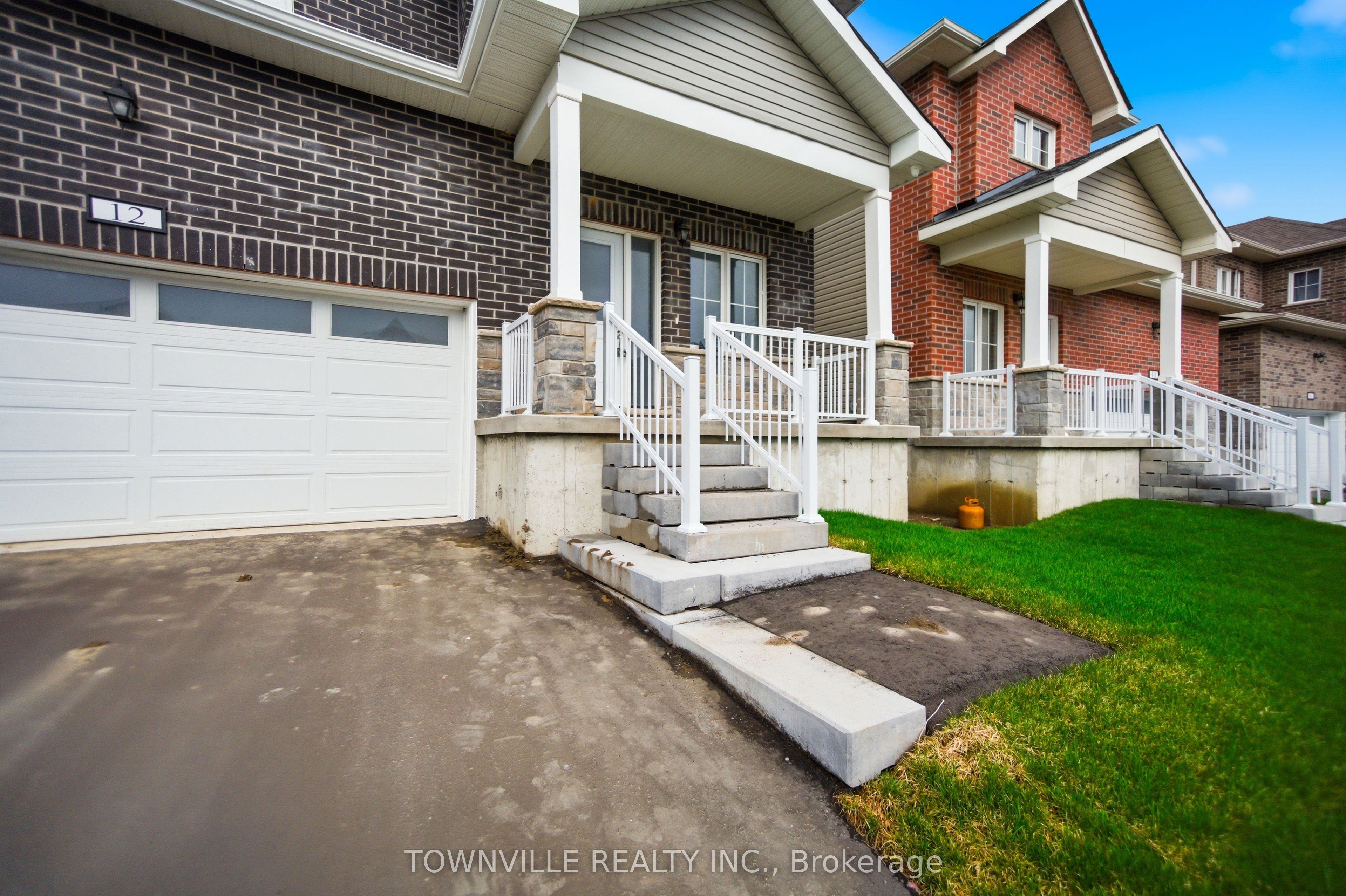12 Bradden Crescent Property Photo 4
