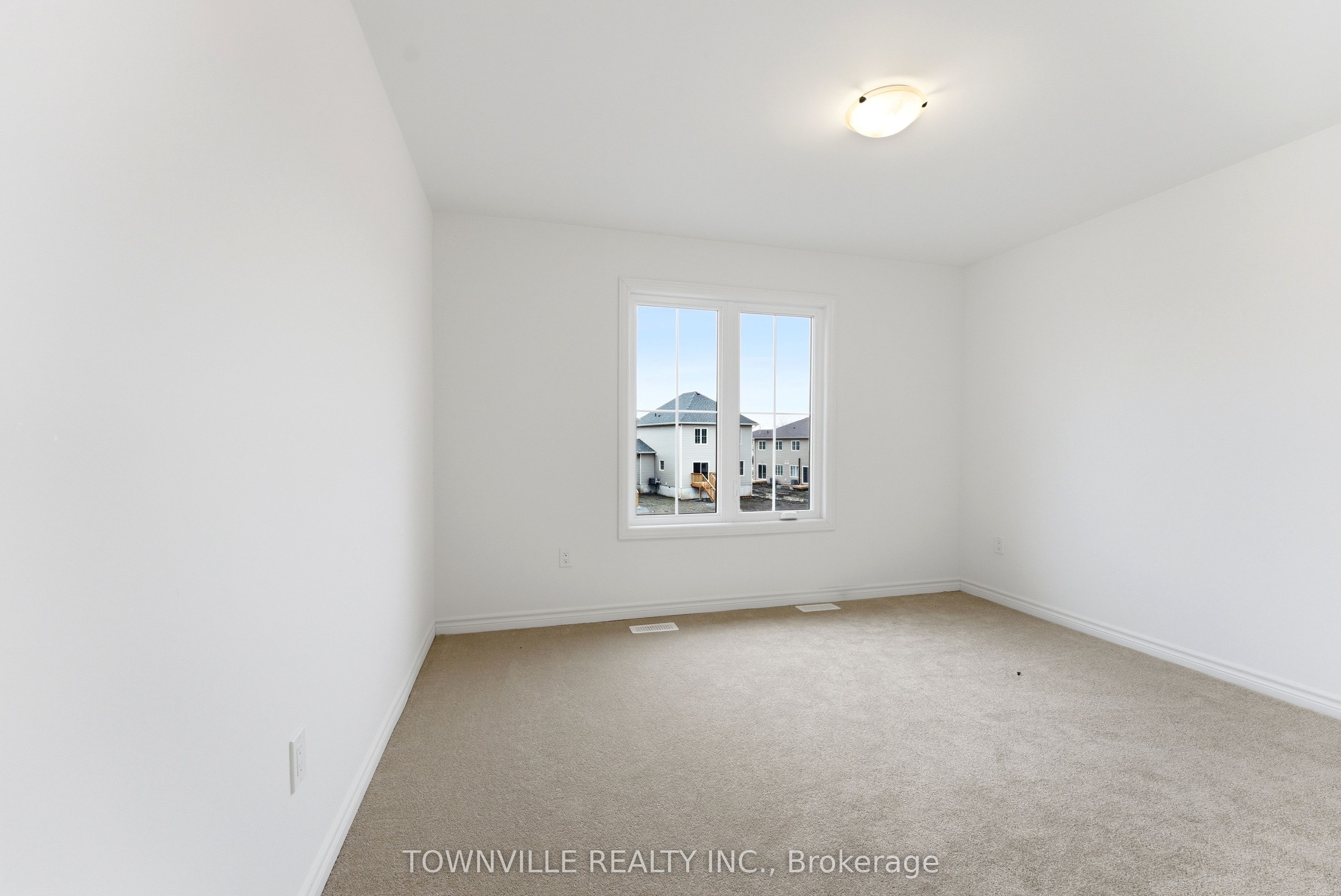 12 Bradden Crescent Property Photo 16
