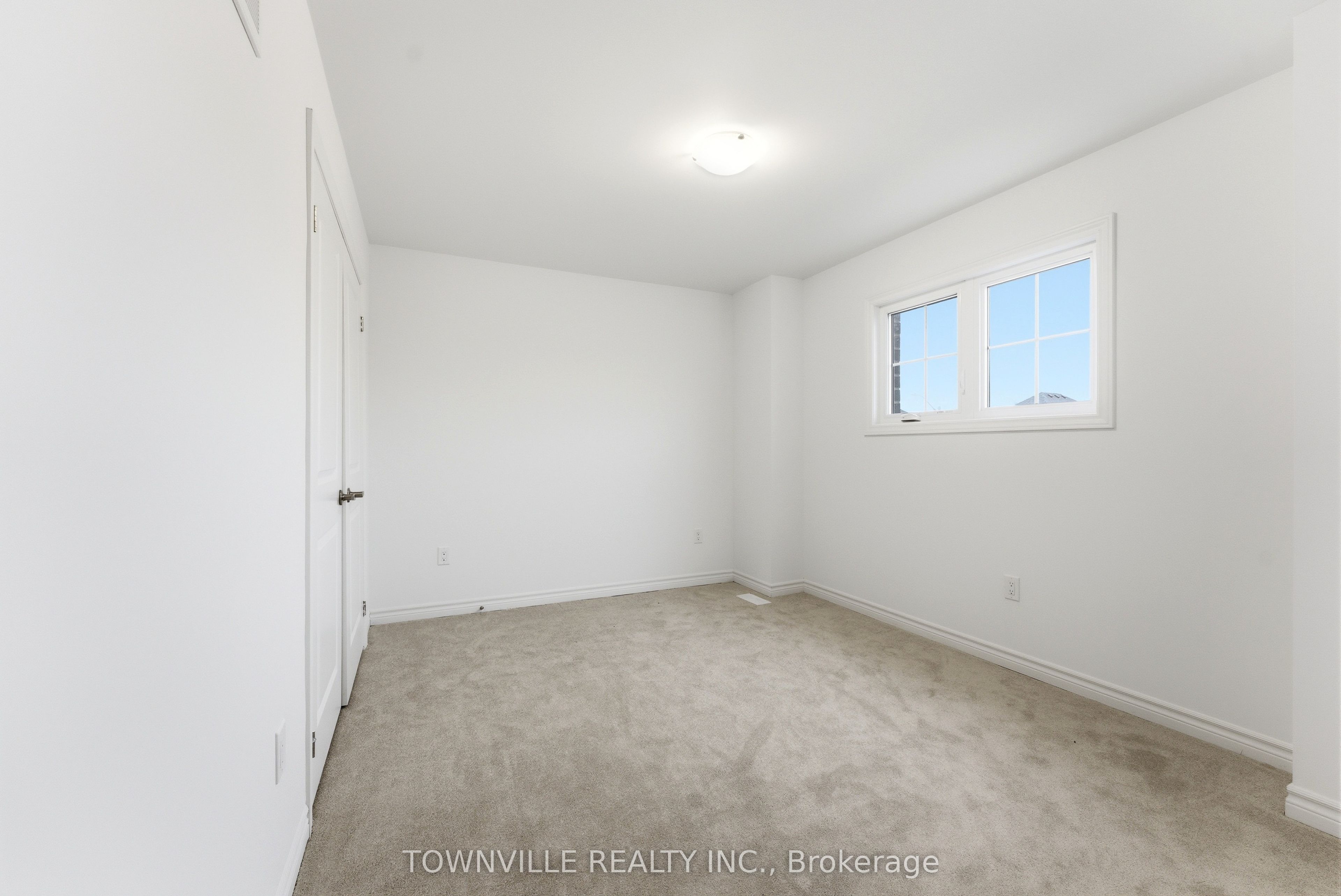 12 Bradden Crescent Property Photo 24