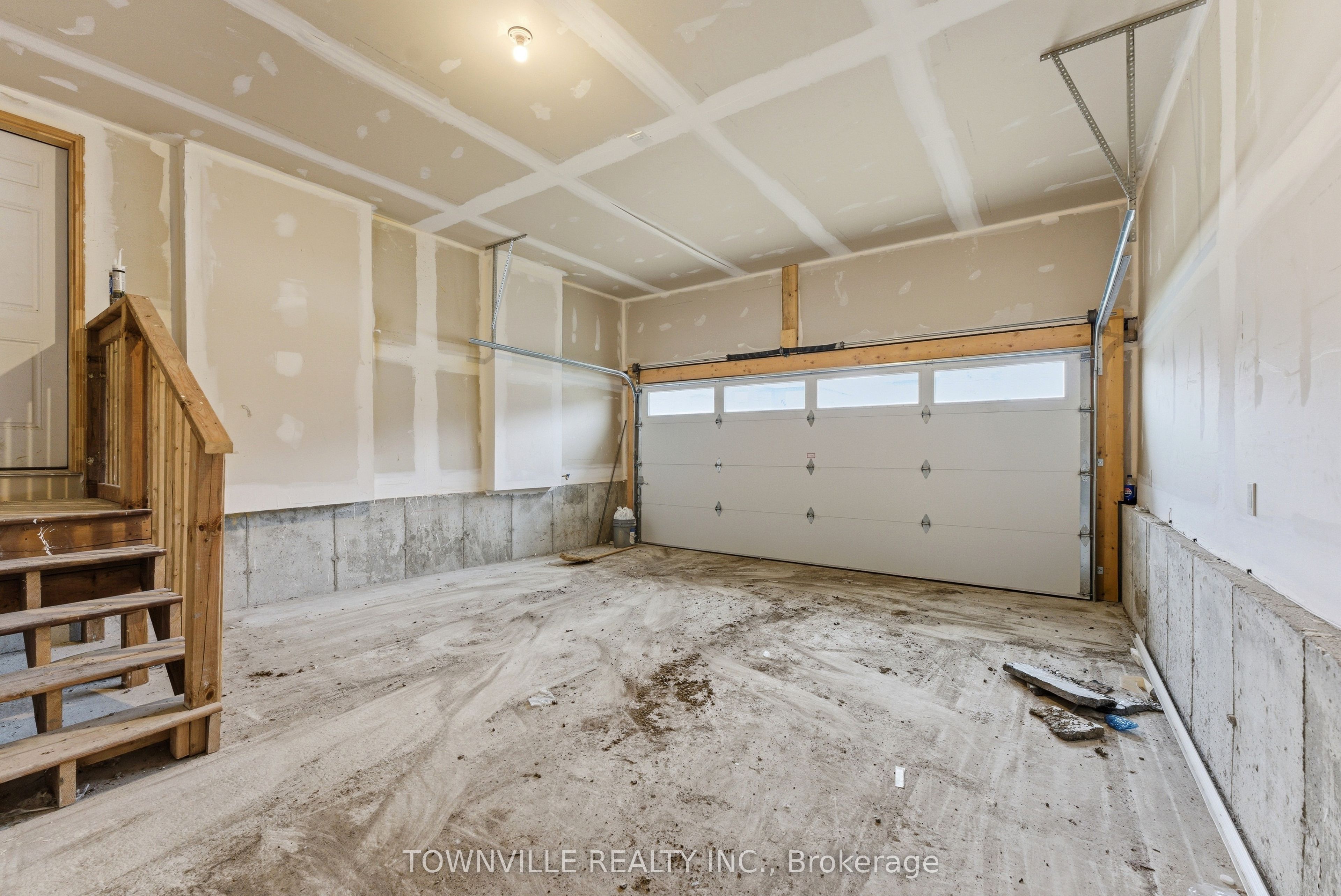 12 Bradden Crescent Property Photo 31