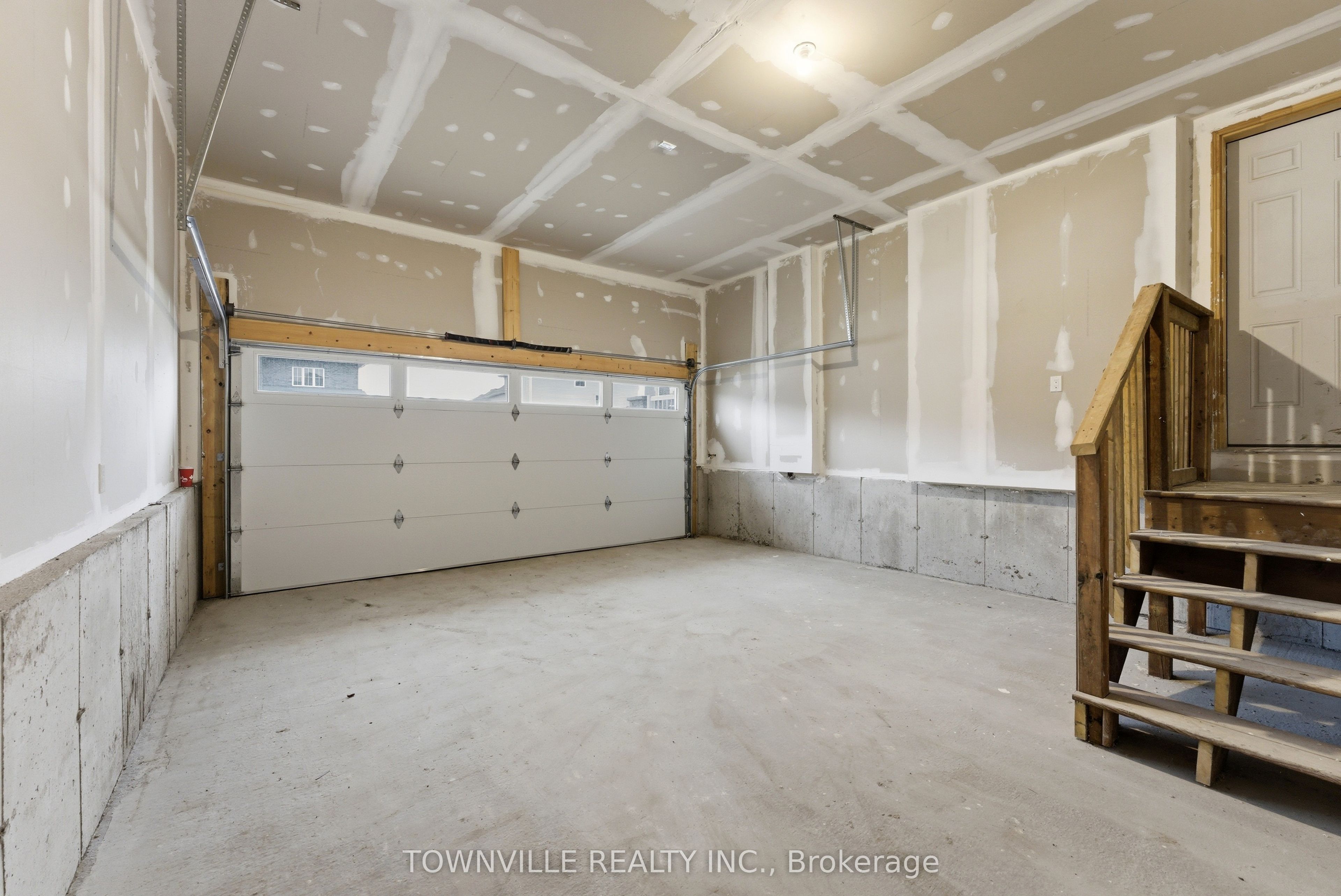 57 Bradden Crescent Property Photo 13