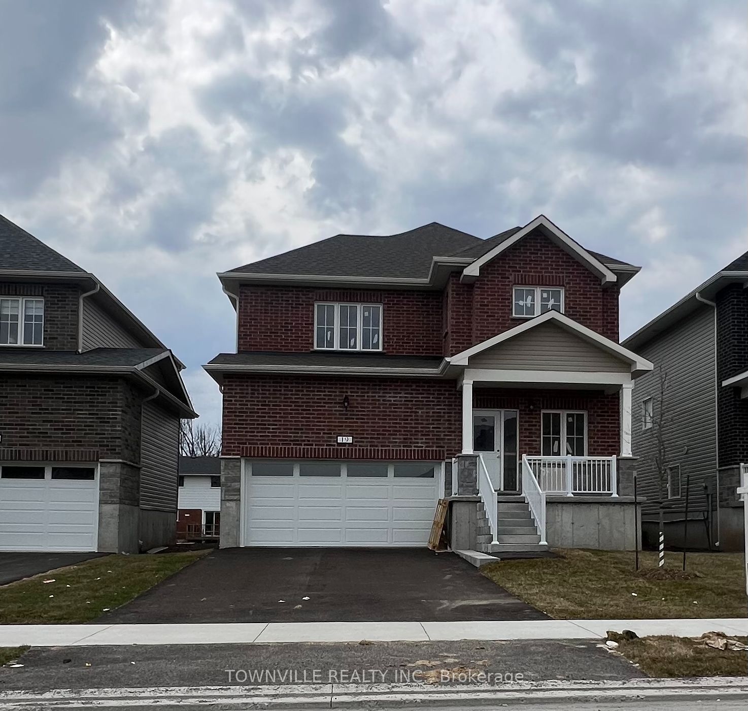 19 Bradden Crescent Property Photo 1