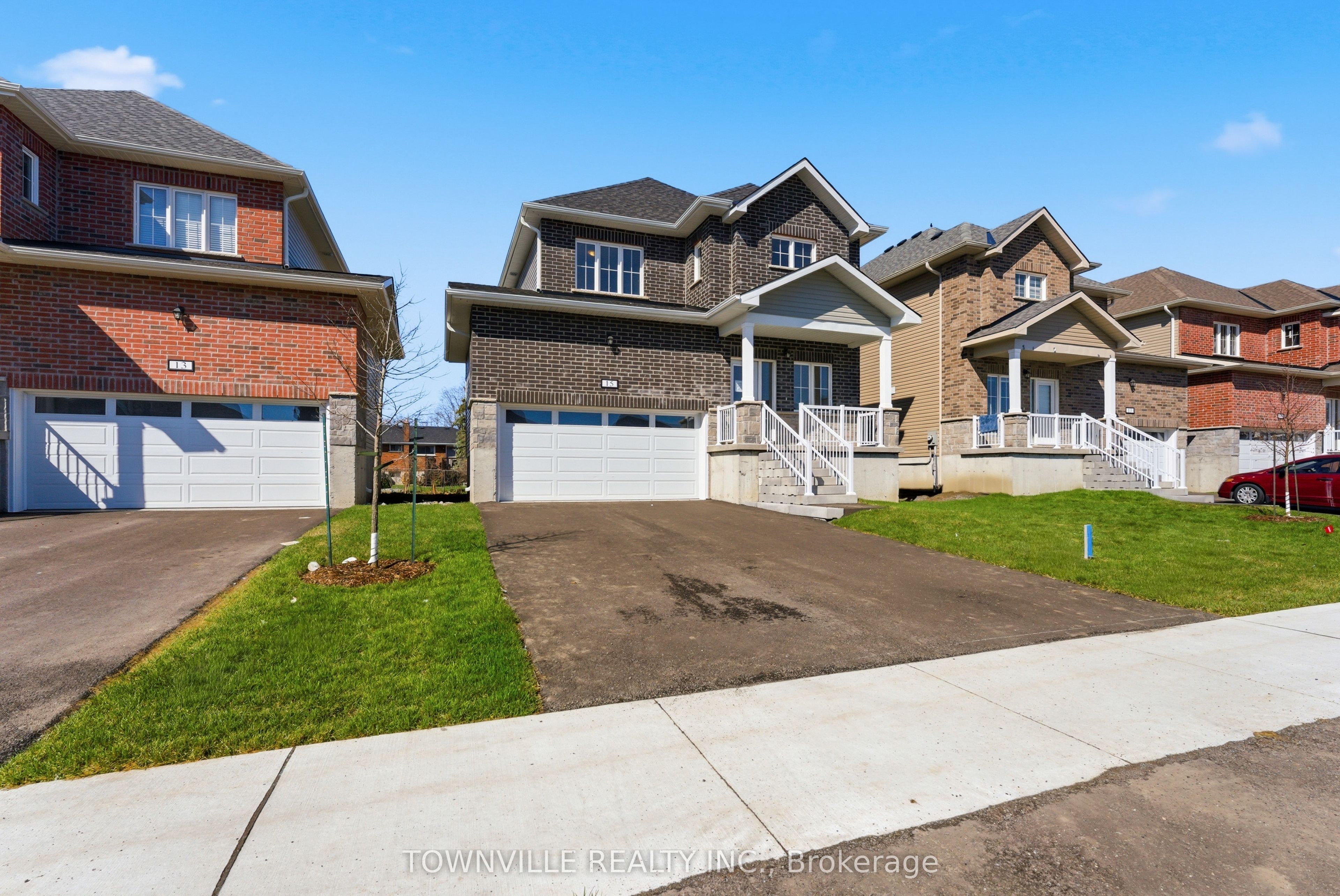 15 Bradden Crescent Property Photo 2