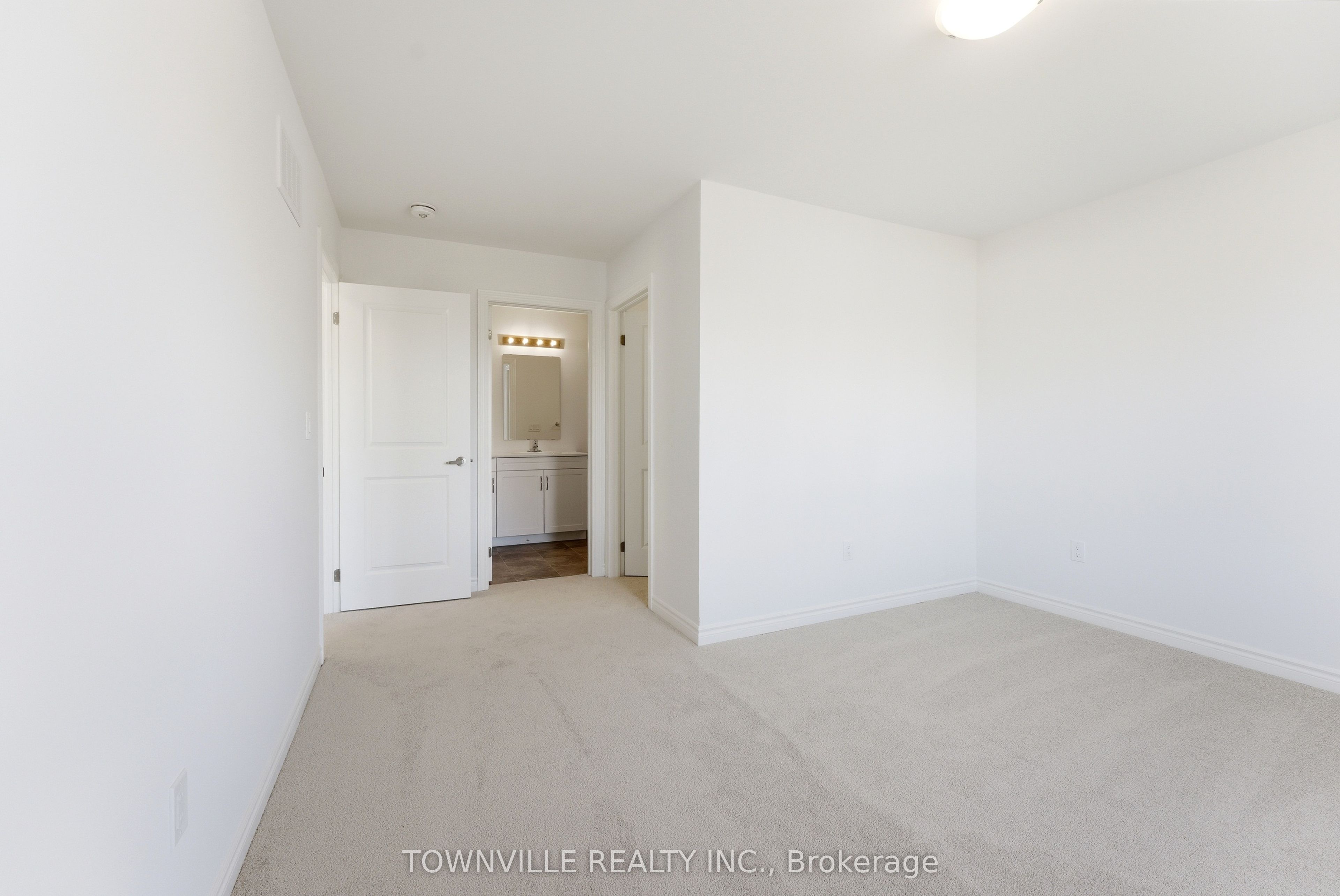 15 Bradden Crescent Property Photo 26