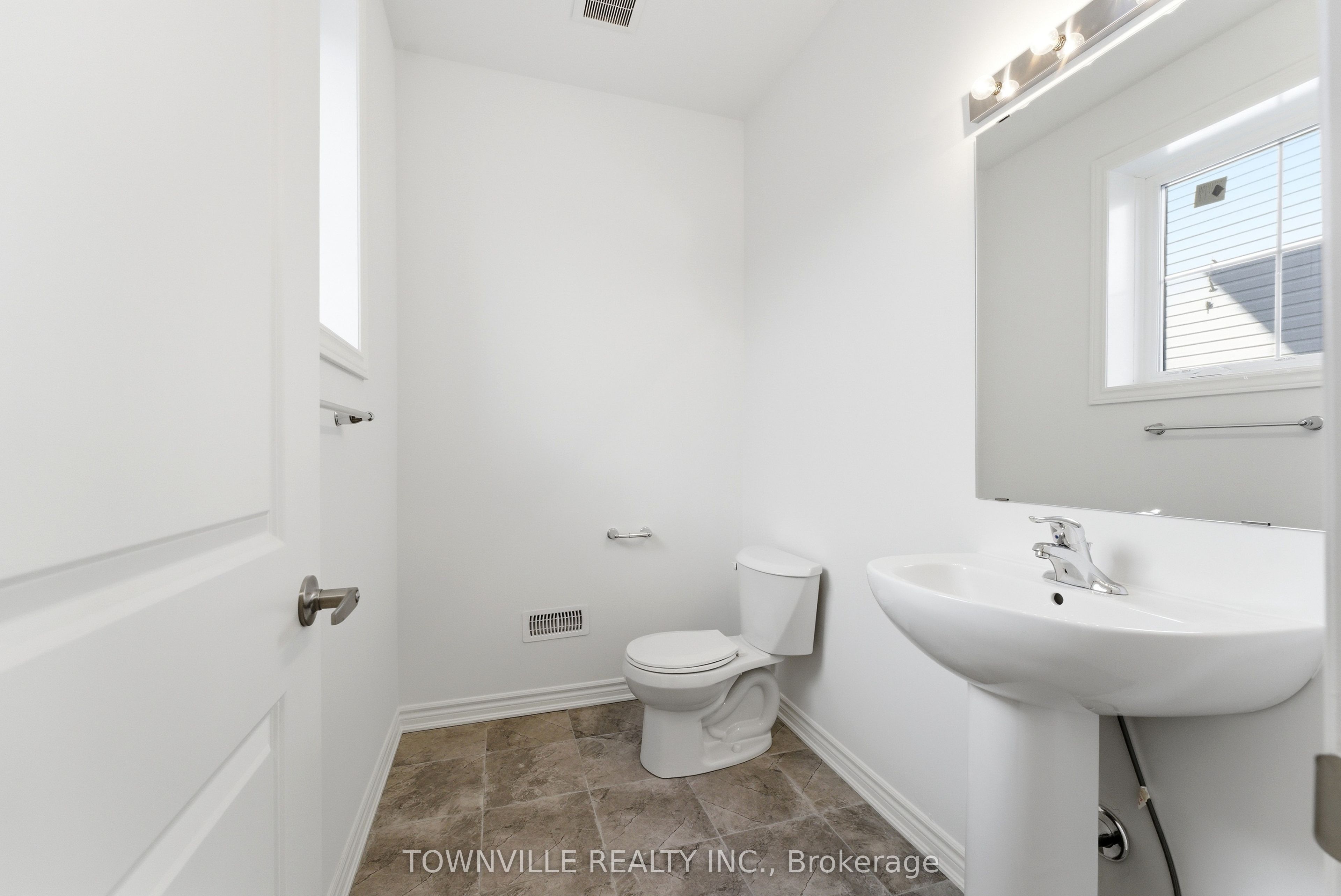 15 Bradden Crescent Property Photo 27