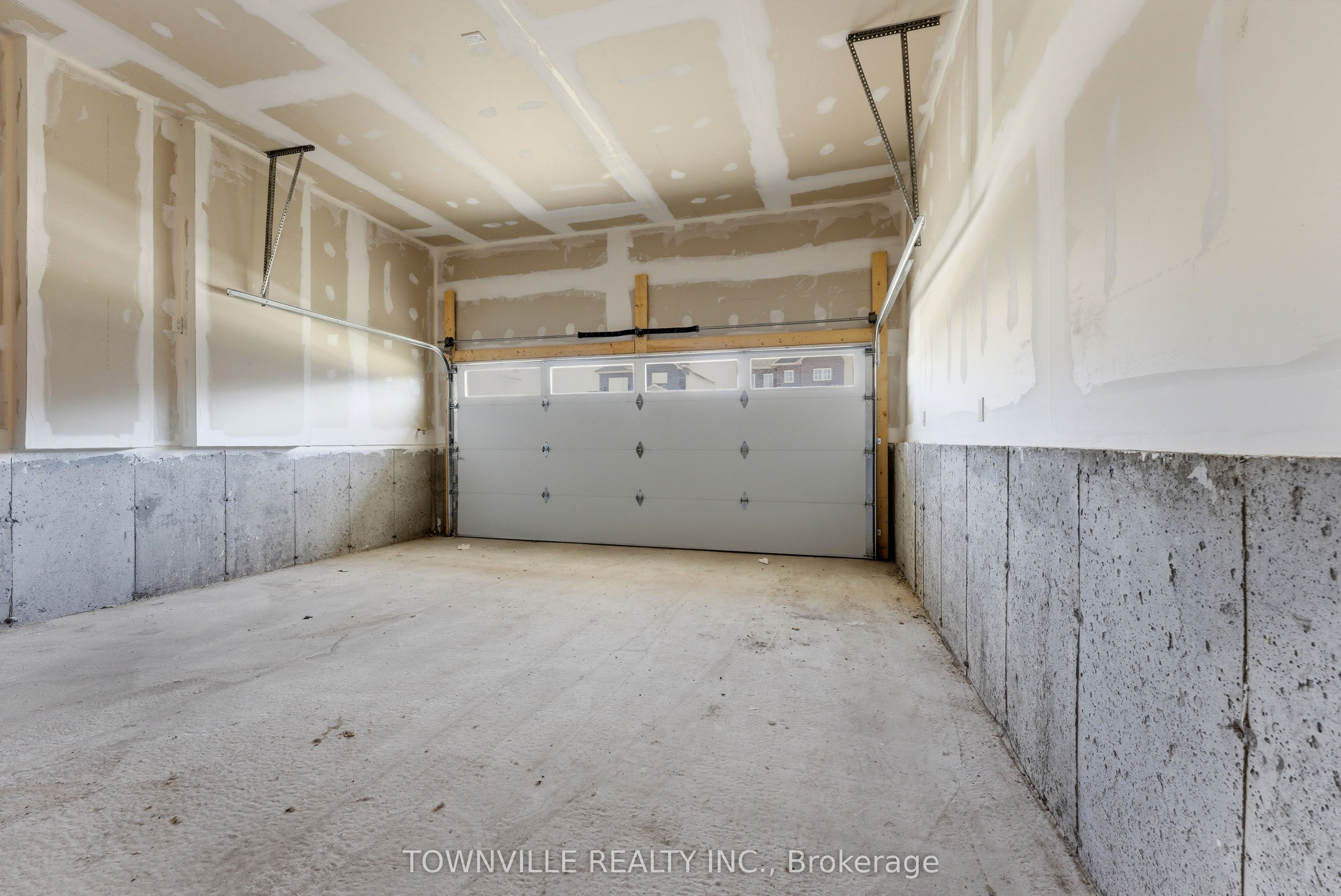 15 Bradden Crescent Property Photo 31