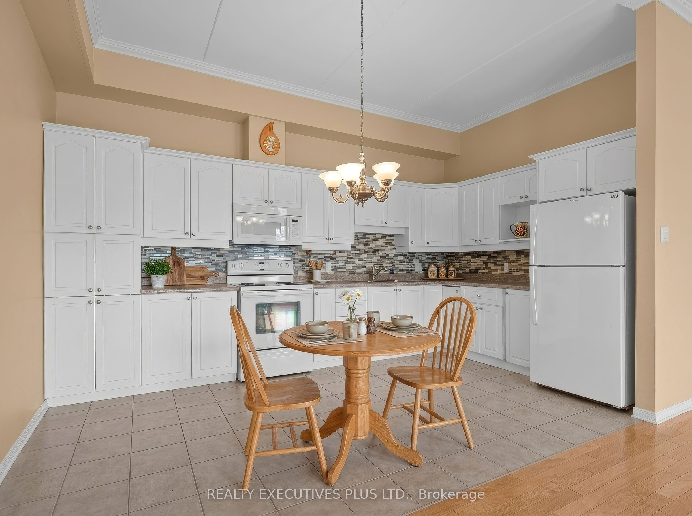 2921 Laurier Street 407 Property Photo 12