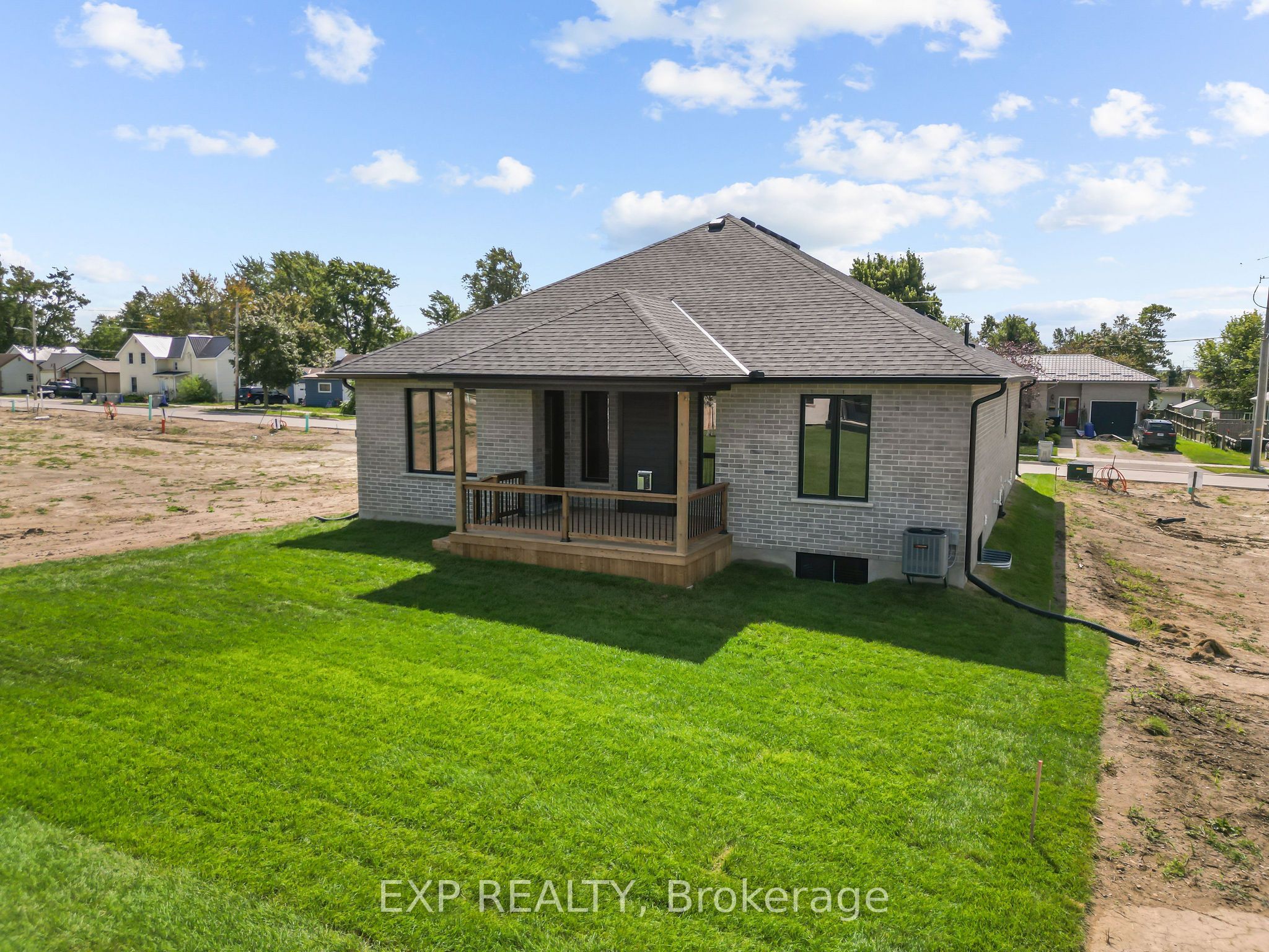 409 Ontario Street Property Photo 23