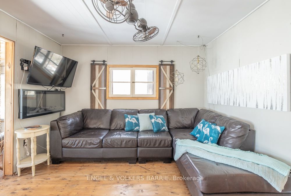 43 Gatewood Road Property Photo 6