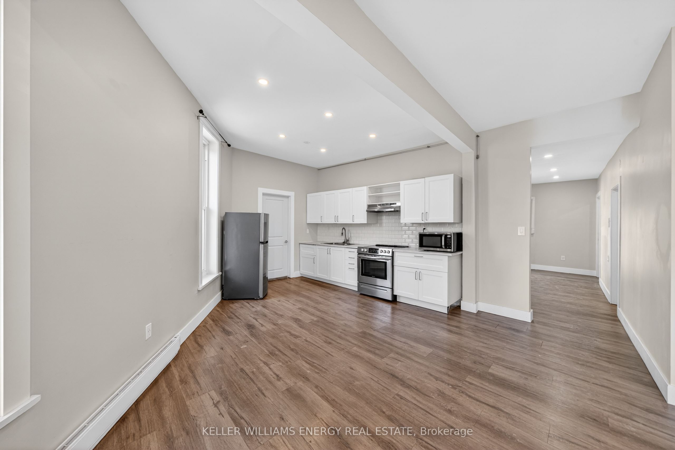 302 Picton Main Street Property Photo 22