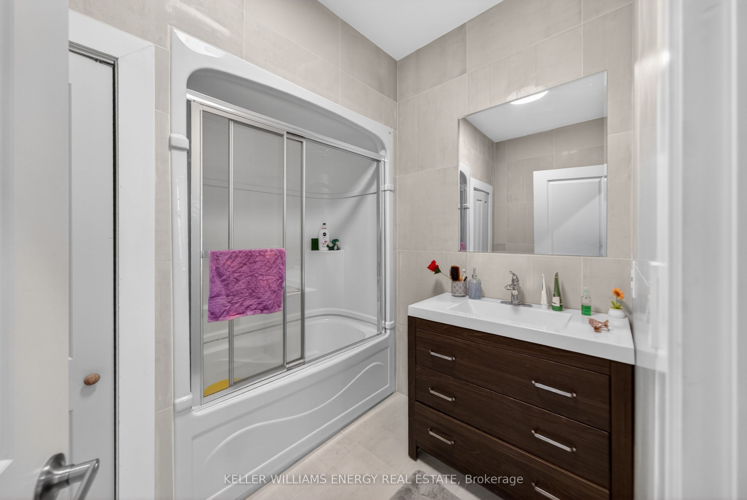302 Picton Main Street Property Photo 35