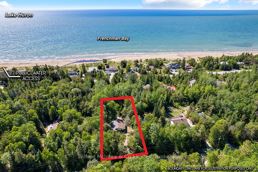 55 Thompson Avenue Property Photo 37