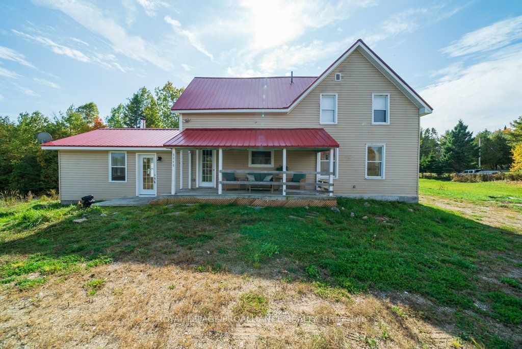 5948 Ardoch Road Property Photo 2
