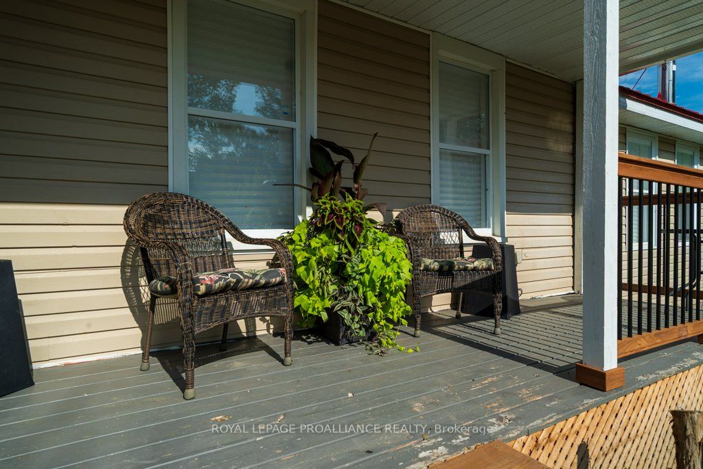 5948 Ardoch Road Property Photo 7