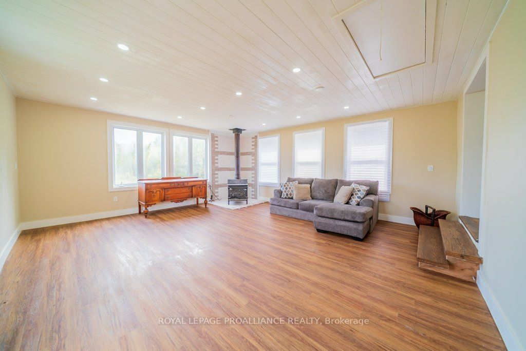 5948 Ardoch Road Property Photo 20