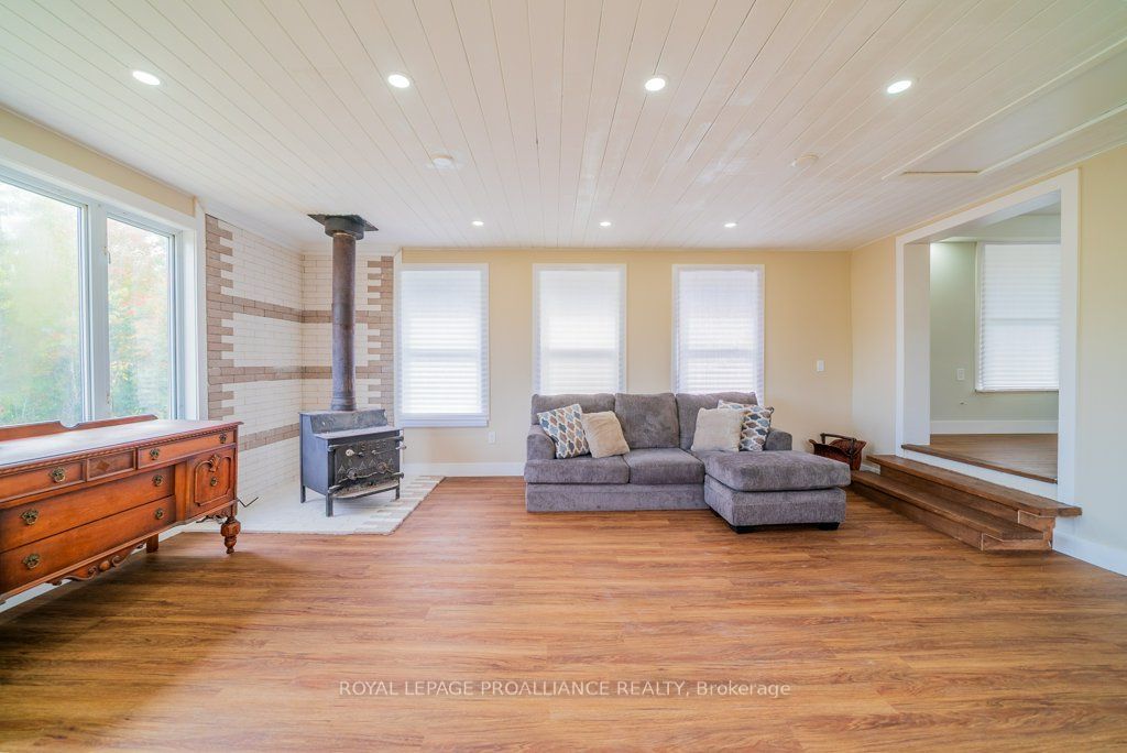 5948 Ardoch Road Property Photo 21