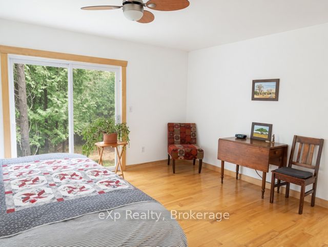 303709 South Line Property Photo 26