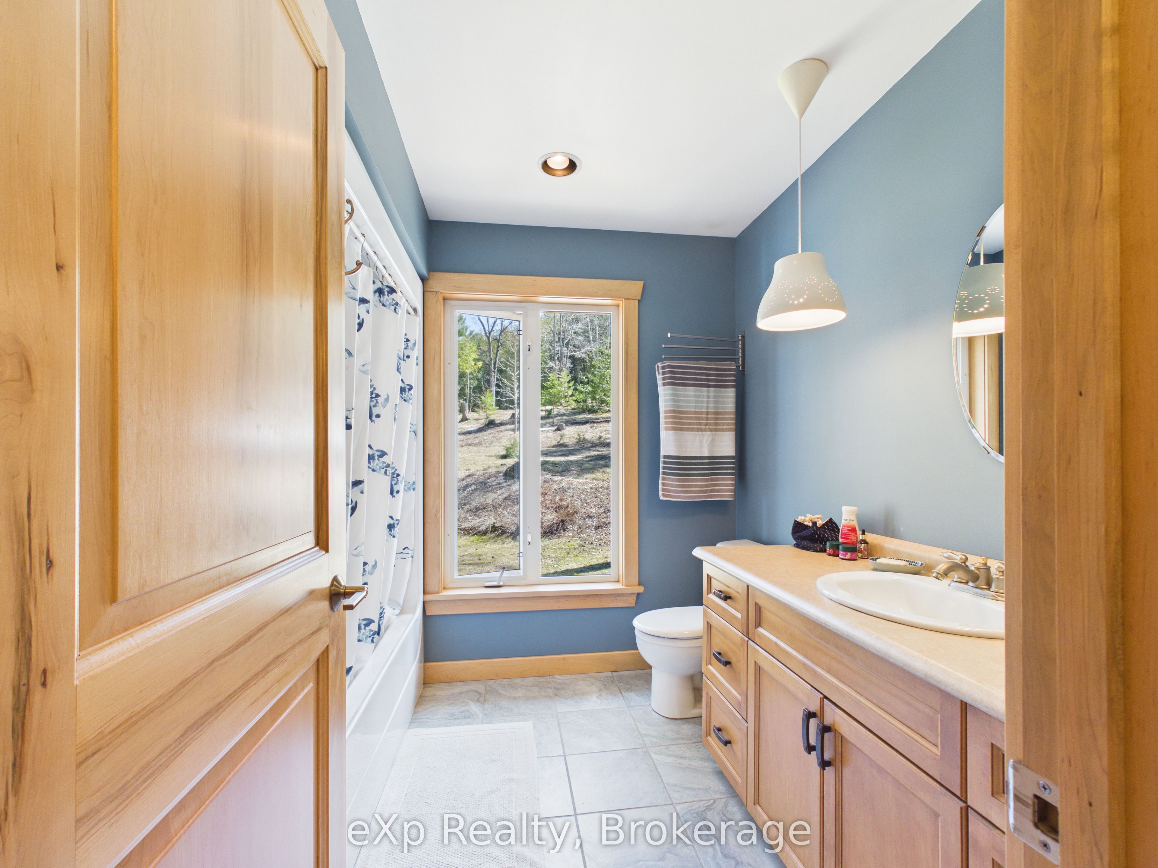 303709 South Line Property Photo 28